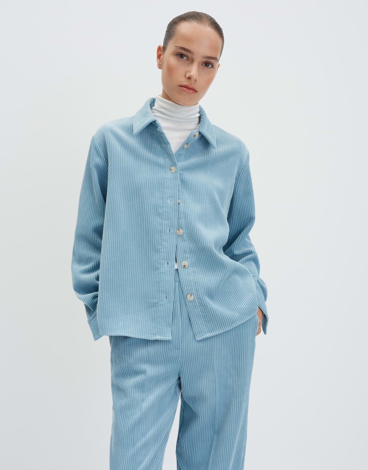 someday Langarmbluse ZORTNEY BOLD Regular Hemdbluse aus samtigen Cord Unreg günstig online kaufen