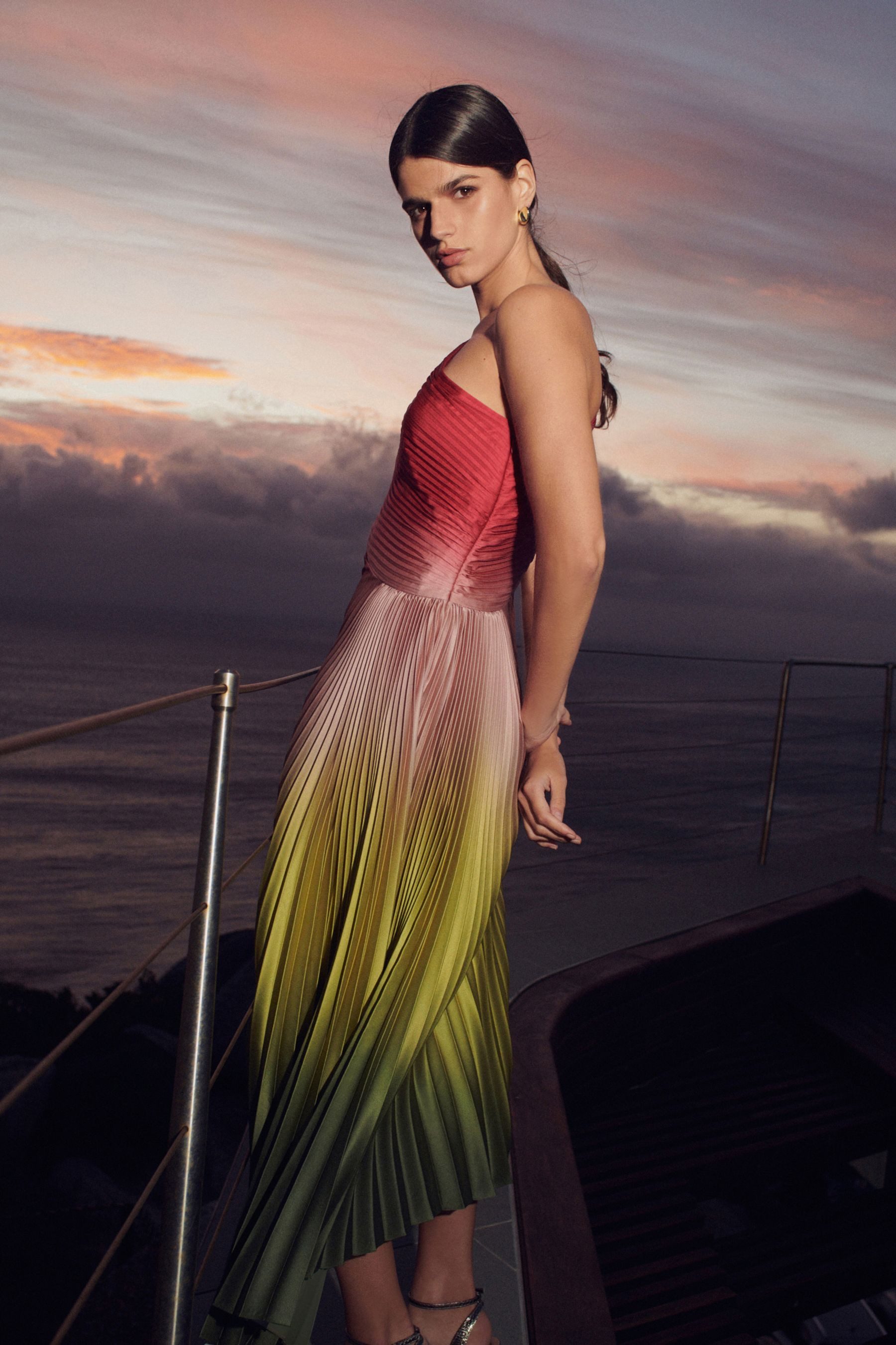 Next Partykleid Festliches plissiertes One-Shoulder-Kleid (1-tlg)