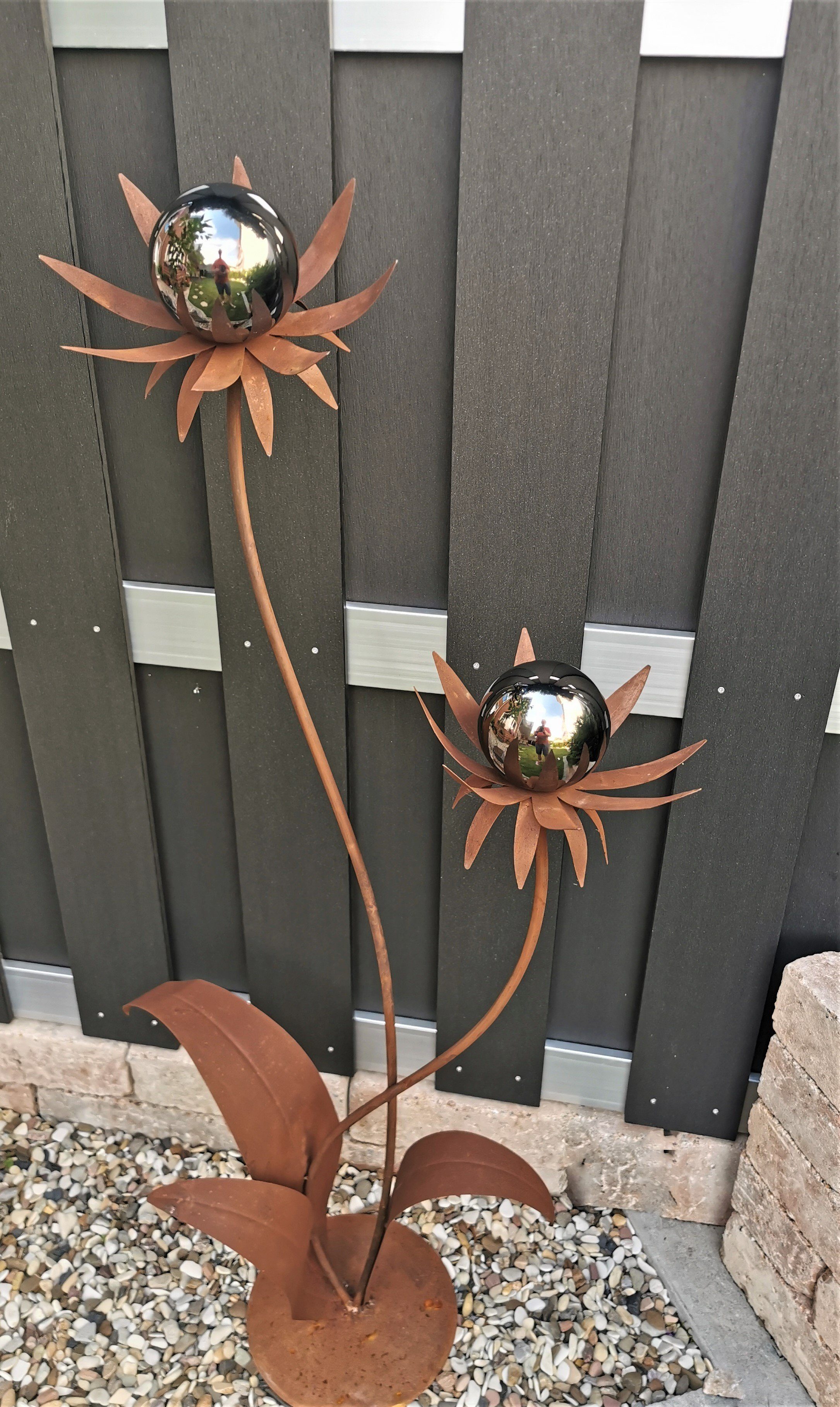 Jürgen Bocker Garten-Ambiente Gartenstecker Skulptur Blume Milano Corten 120 cm Kugel schwarz poliert Cortenstahl Garten