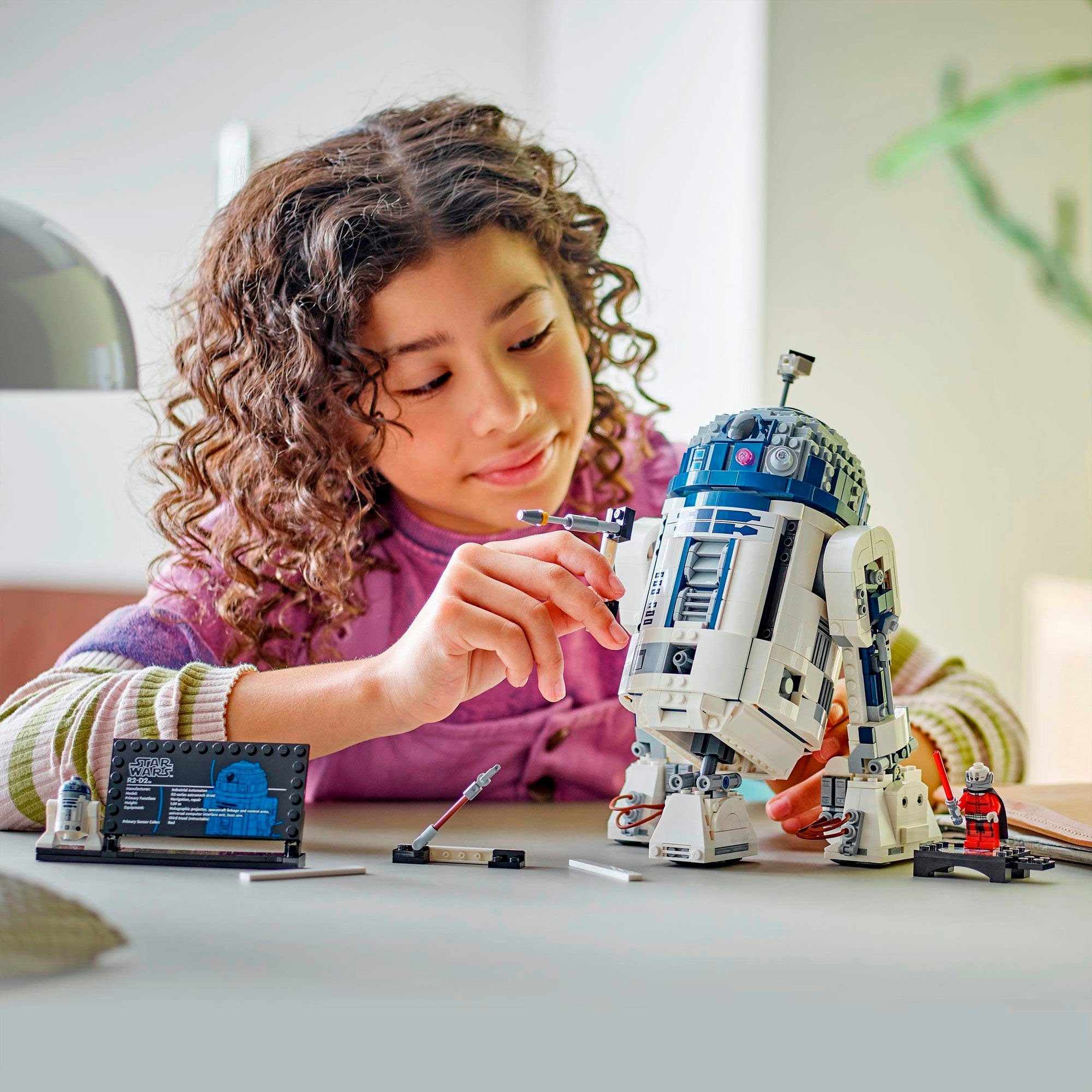 LEGO® R2-D2™ (75379), LEGO® Star Wars™ günstig online kaufen