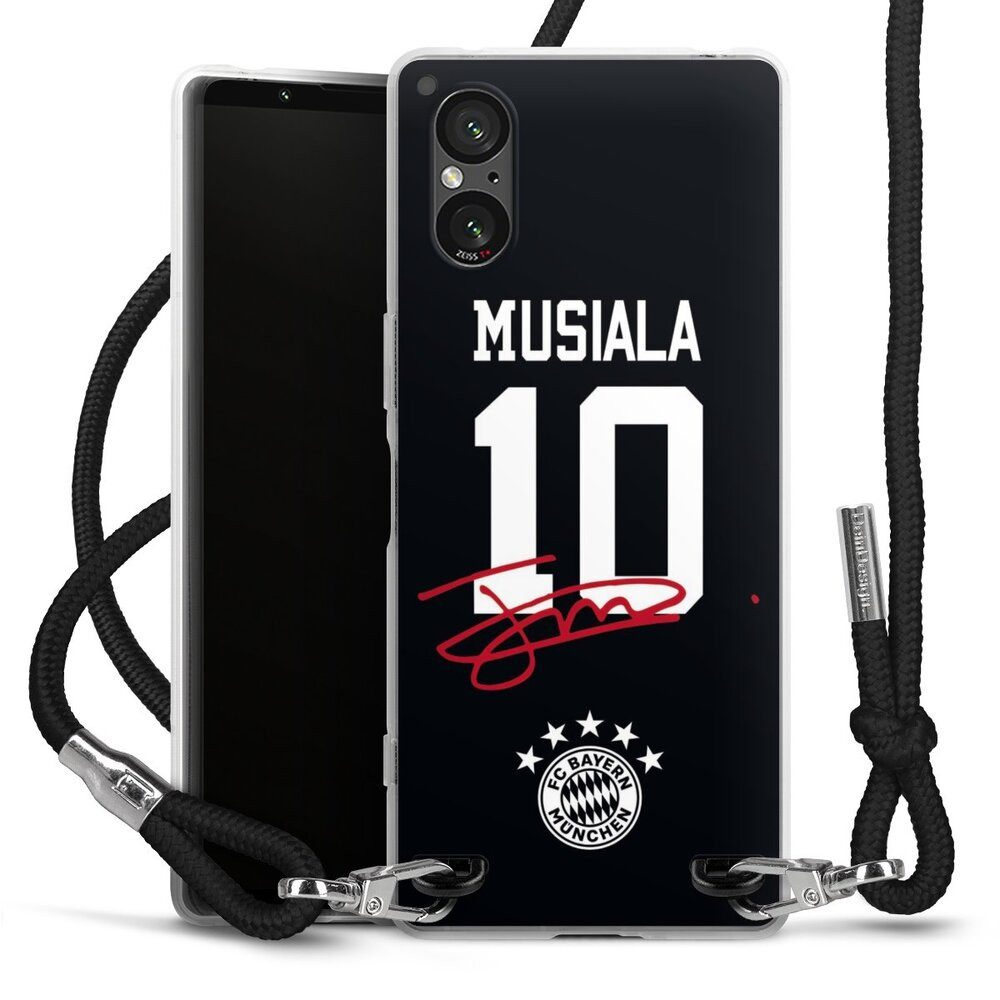 DeinDesign Handyhülle FC Bayern München Jamal Musiala FCB Musiala 10, Sony Xperia 5 V Handykette Hülle mit Band Case zum Umhängen