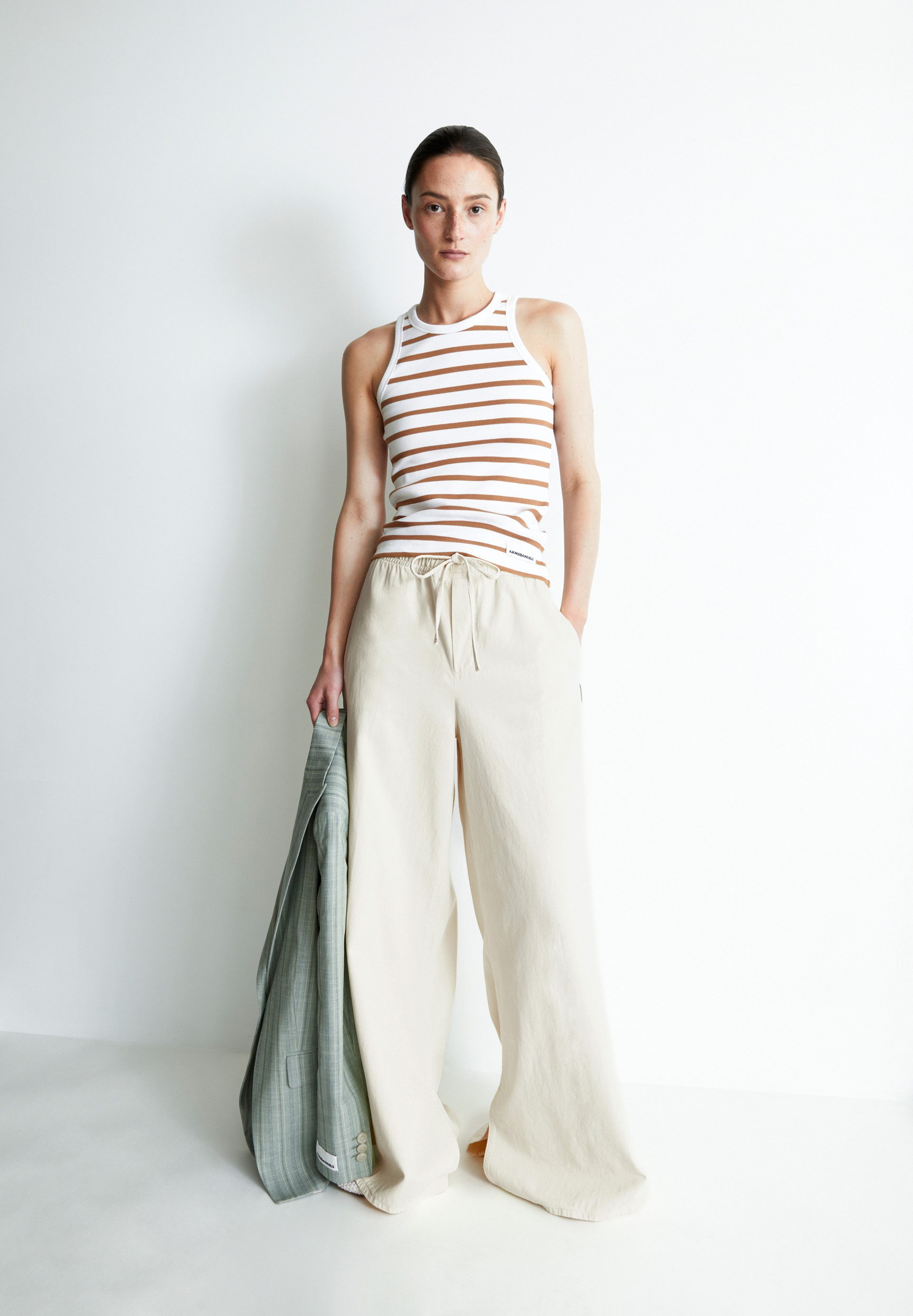 Armedangels Shirttop KANITAA STRIPES Ripp-Top aus Bio-Baumwoll Mix (Fitted) Rundhalsausschnitt