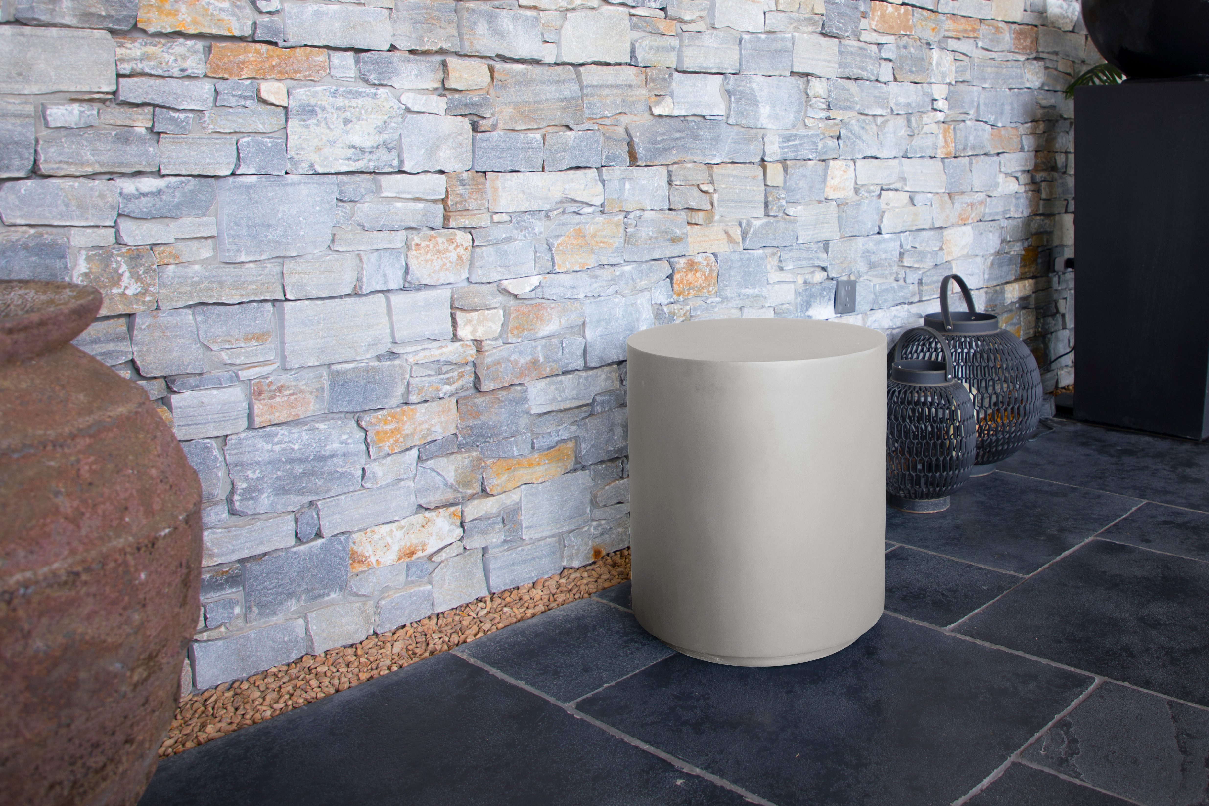 ELEMENTI Beistelltisch ROME aus Beton, modern, Wohnzimmer Tisch (1-St., Beistelltisch aus Beton)