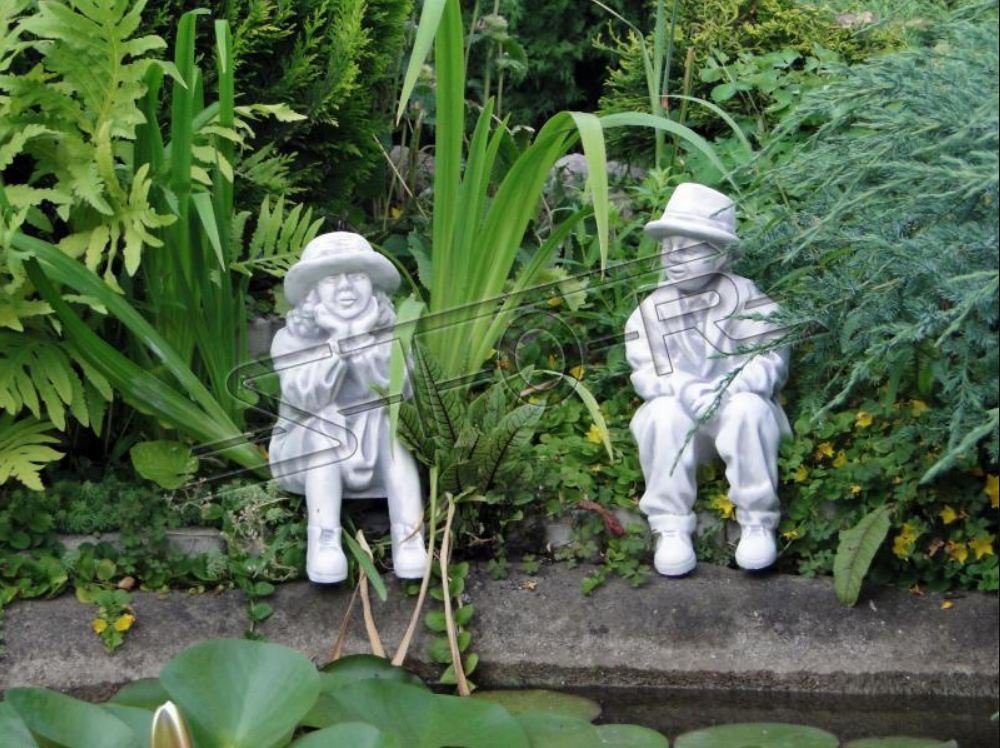 JVmoebel Skulptur Junge Figur Sitzende Garten Deko S101083 Skulptur Statuen Figuren