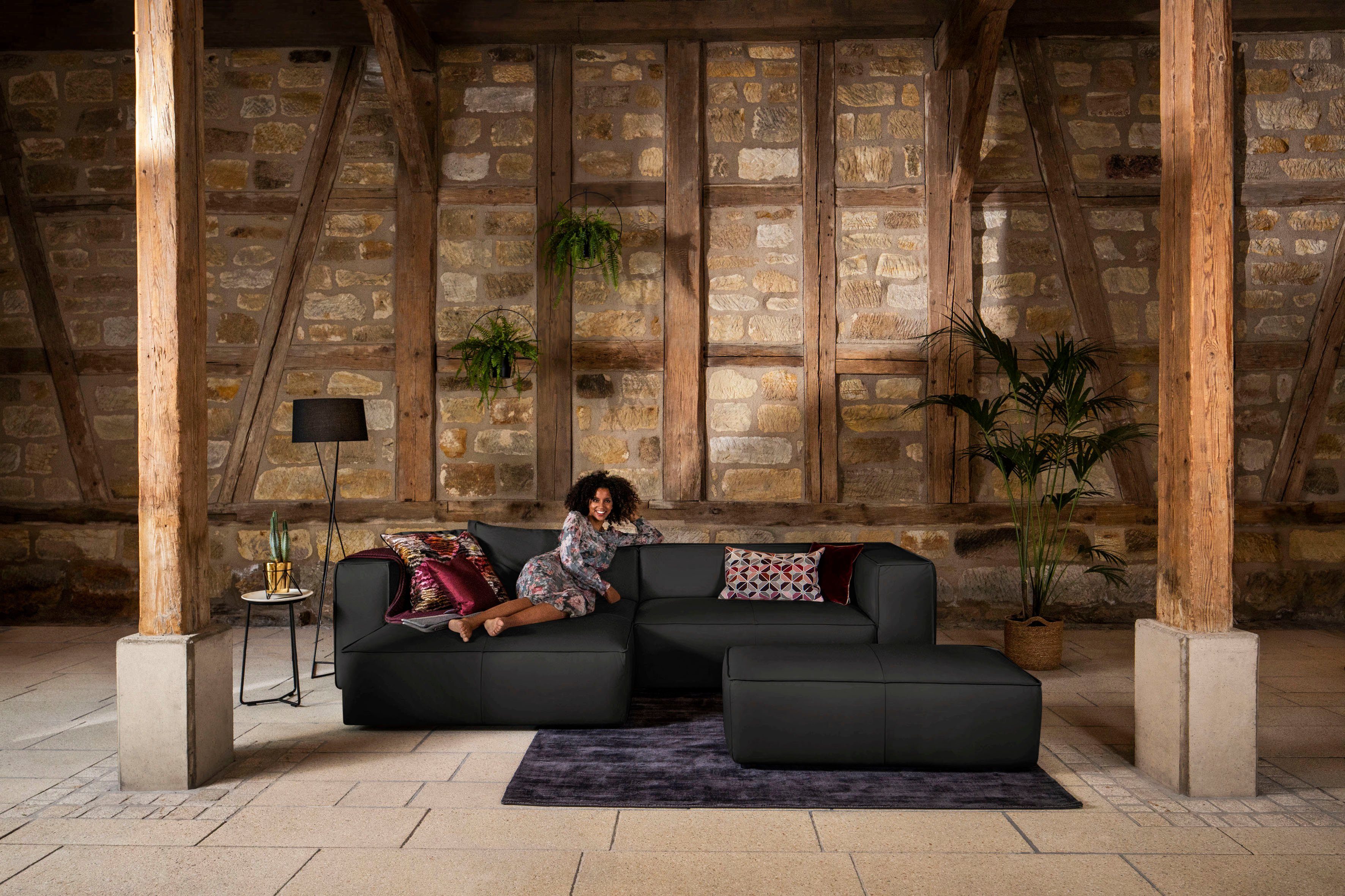 W.SCHILLIG Ecksofa around-the-block Mega-Sofa & Hocker, viel Platz, Breite 300cm, L-Form, Spar-Set, inklusive Hocker, mit eleganter Biese, mit Federkern