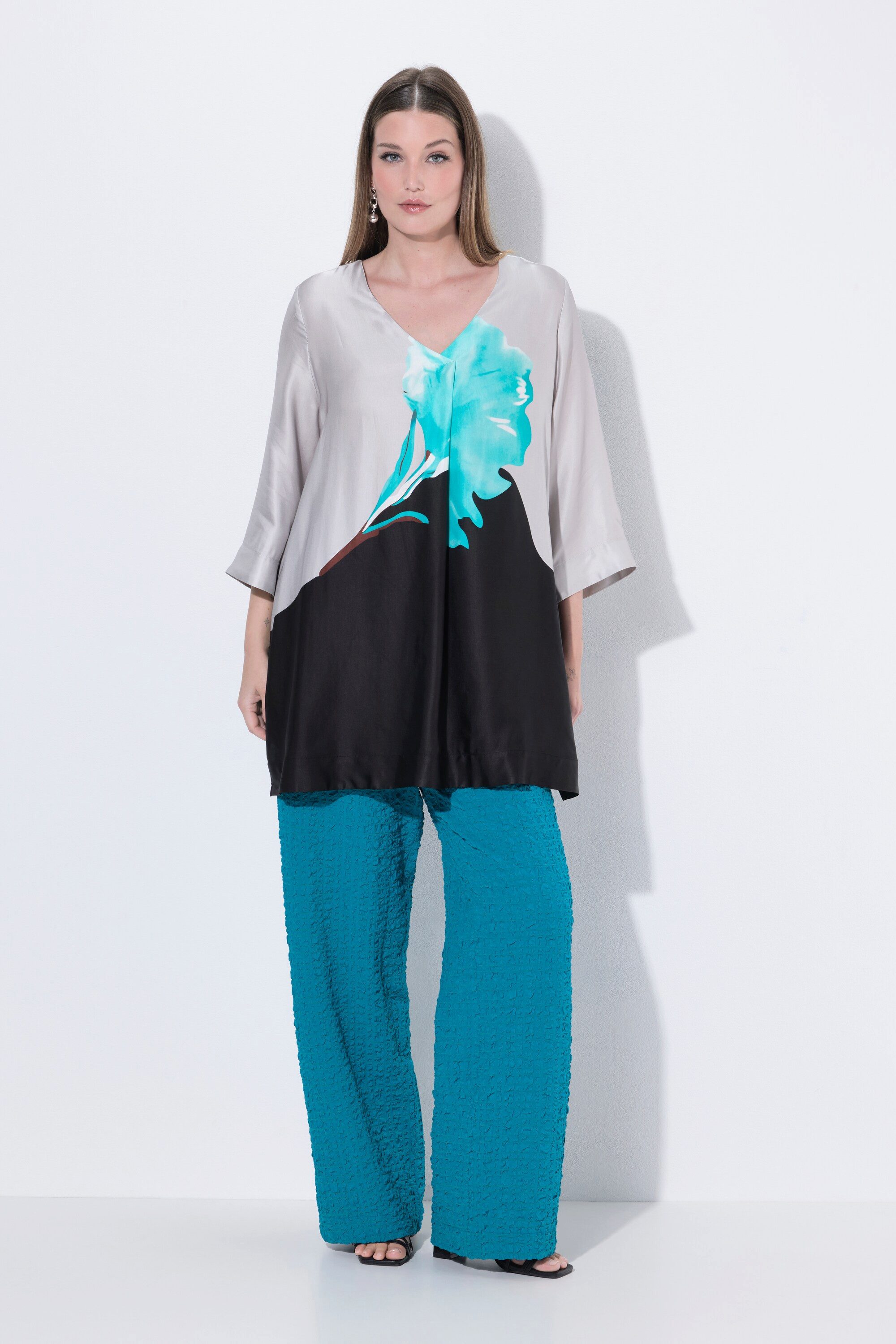 Ulla Popken Tunika Satinbluse Blüten A-Linie V-Ausschnitt 3/4-Arm