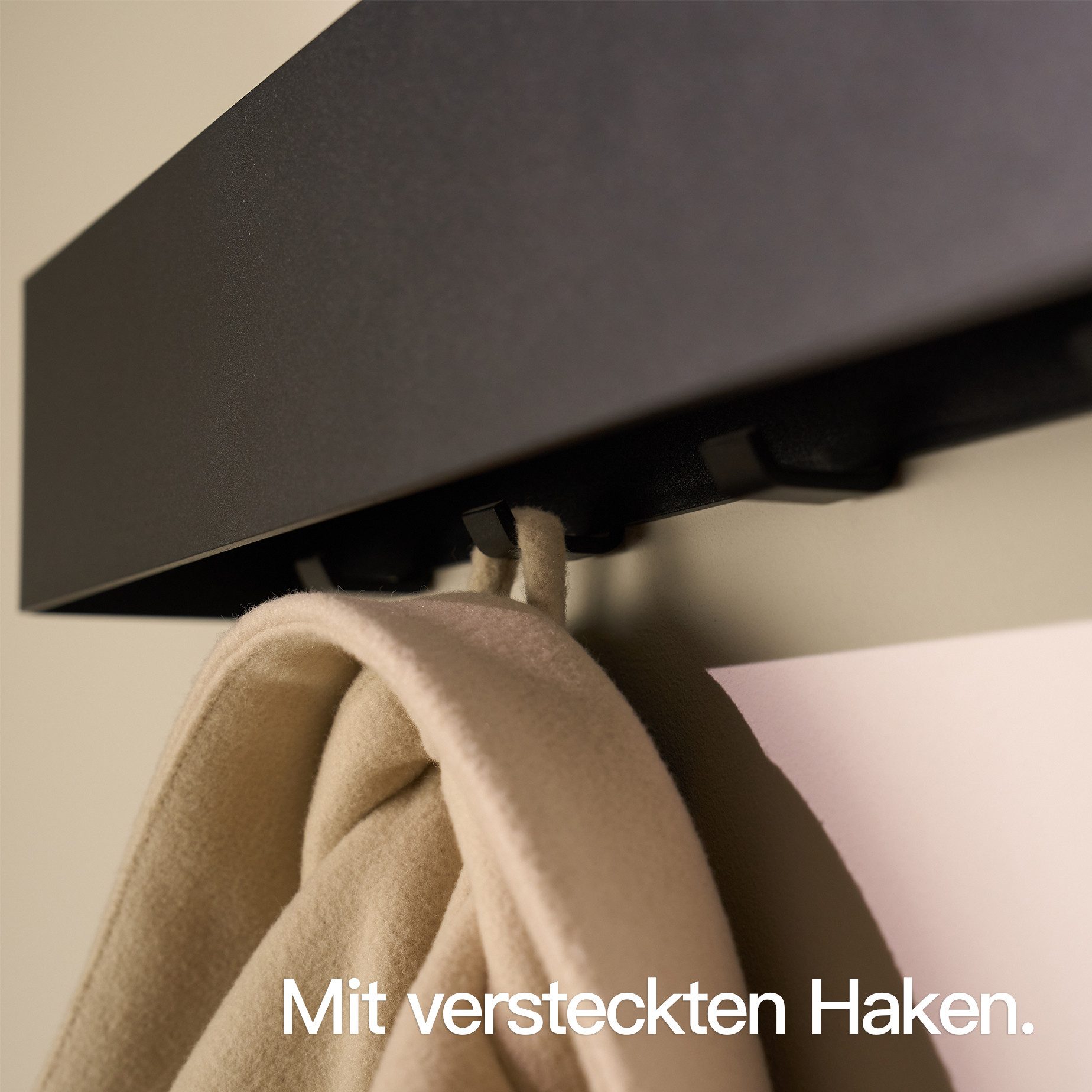 Designfabrik Hamburg Garderobenleiste, Wandgarderobe aus Metall, Garderobenhaken verdeckt
