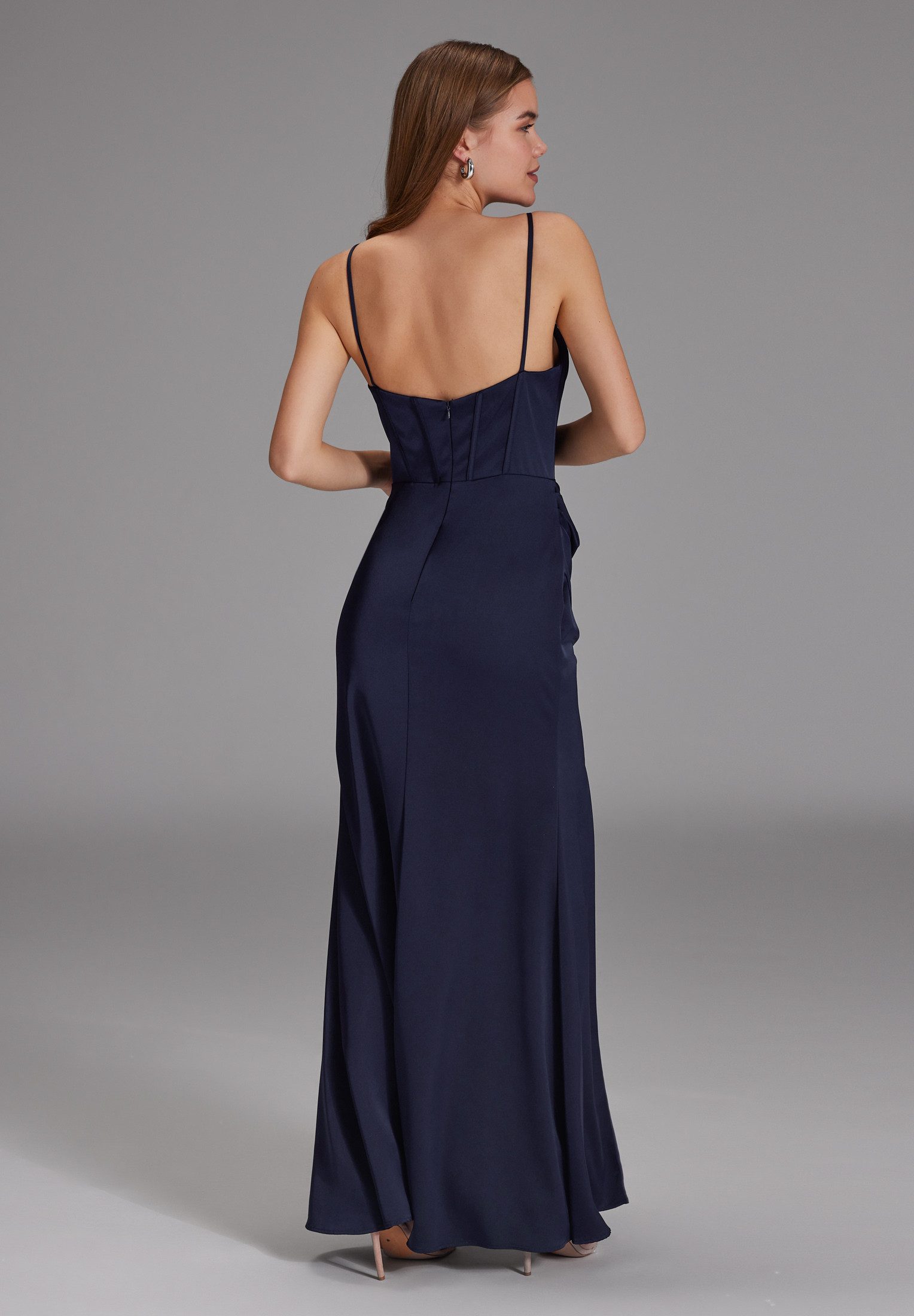 Hey Kyla Abendkleid - Satinkleid mit Drapierung und Beinschlitz Figurbetont günstig online kaufen