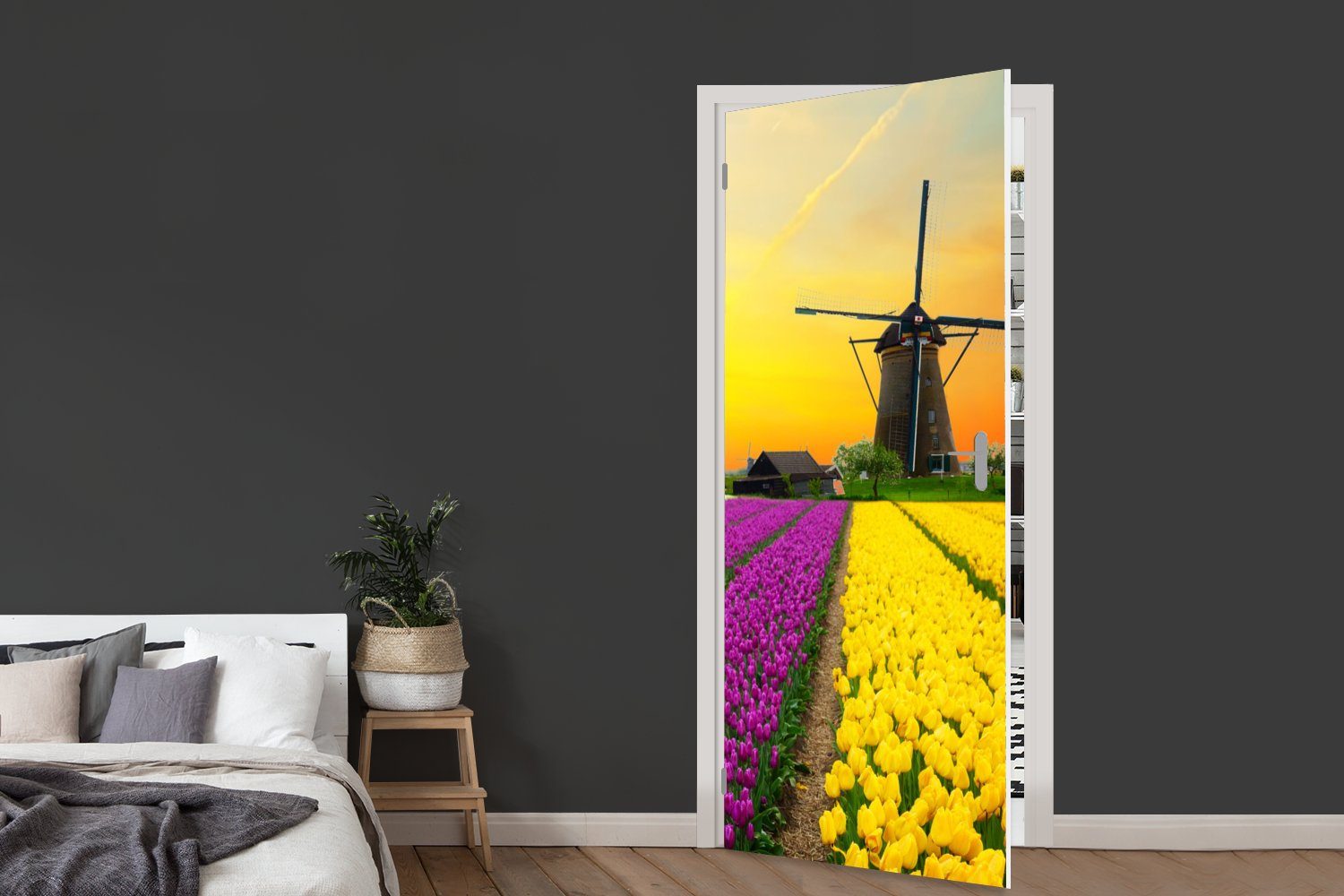 Blumen Tür, - Matt, Fototapete bedruckt, - cm Windmühle MuchoWow Tulpen - für Frühling, (1 St), 75x205 Türtapete Türaufkleber,