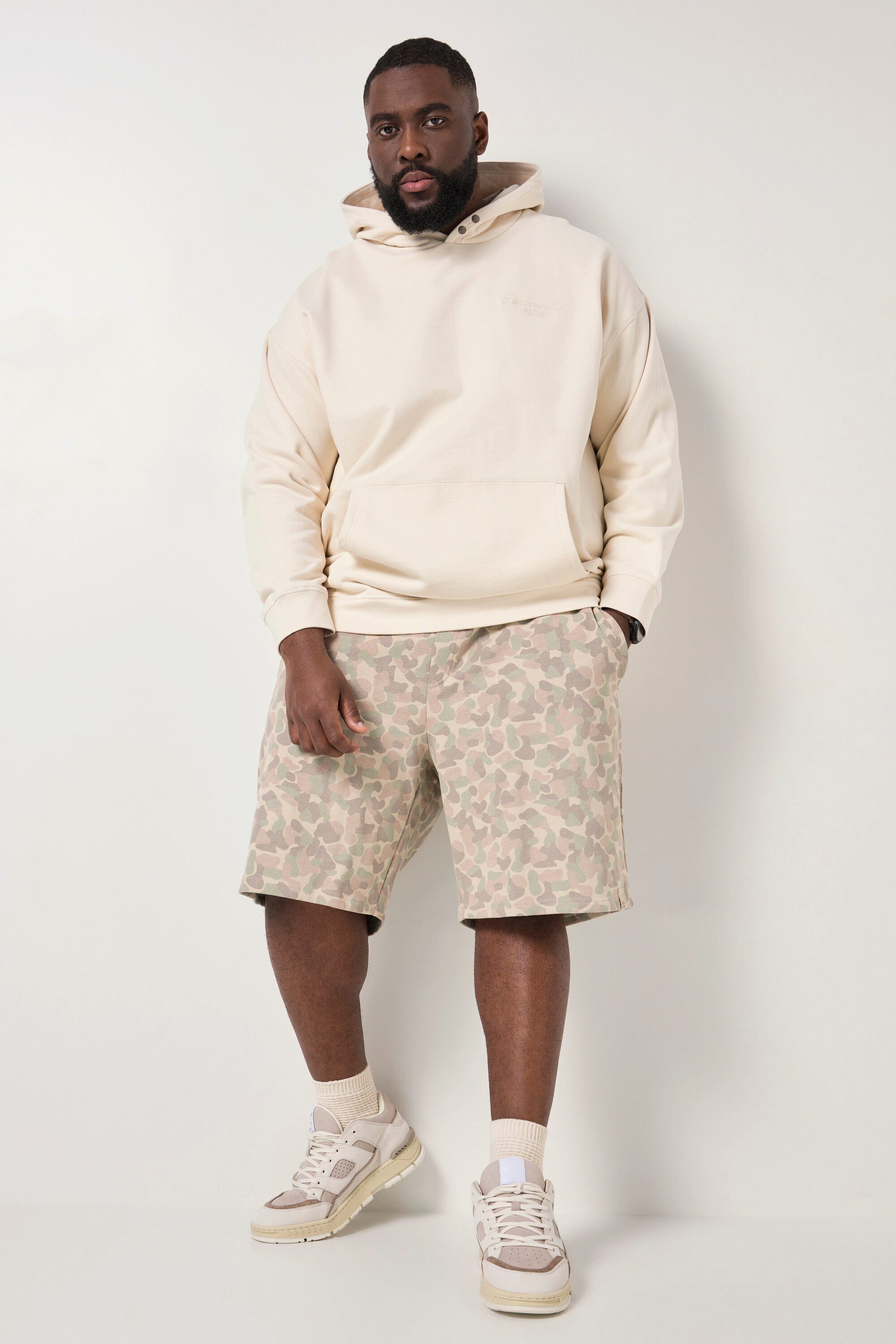STHUGE Sweatshirt Hoodie oversized Kapuze Badges