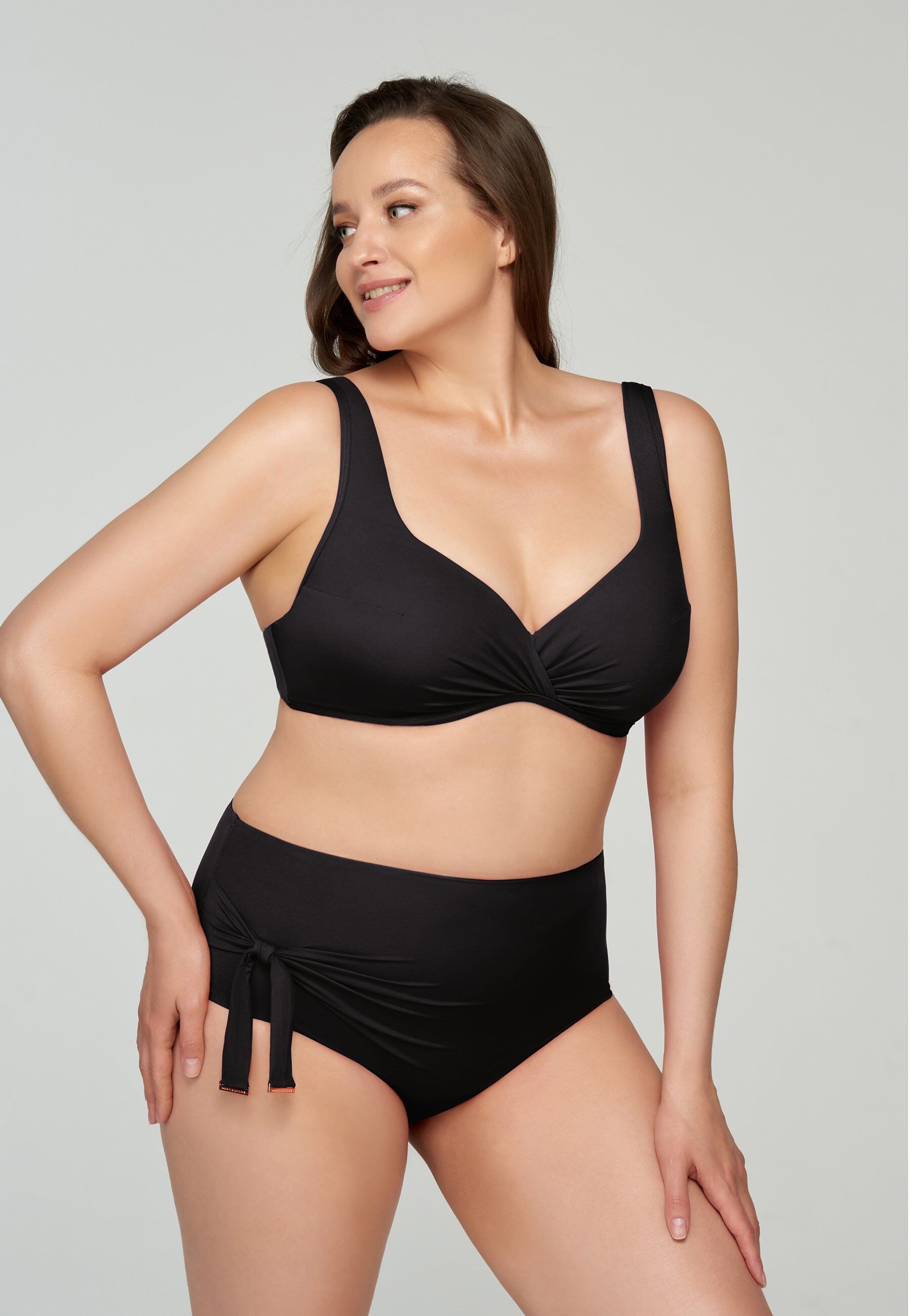 MARC&ANDRÉ Bikini-Hose Solid Line aus hochwertiger 4-Wege Stretch mehr