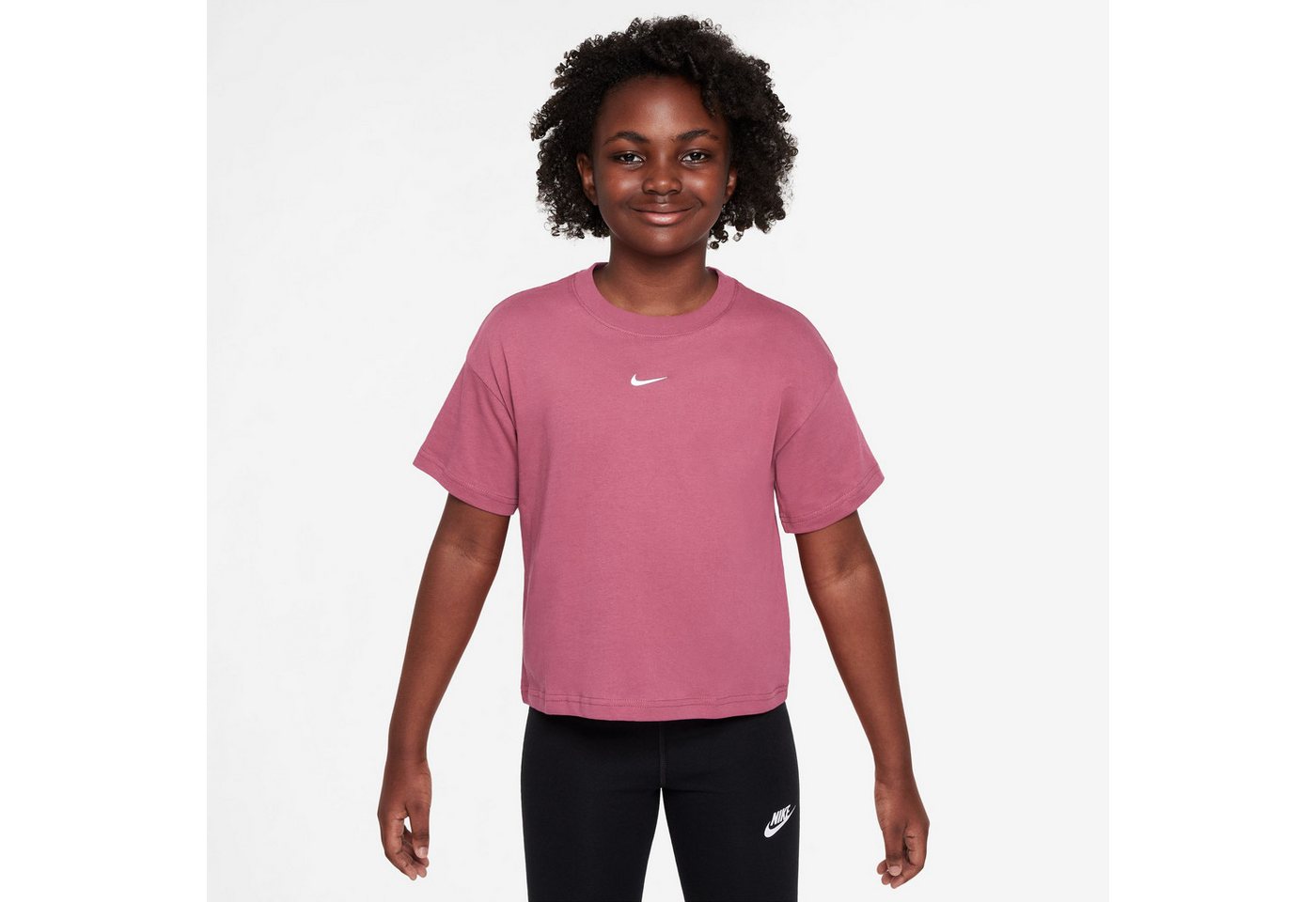 Nike Sportswear T-Shirt G NSW TEE BOY ESSNTL LBR für Mädchen und Jugendliche