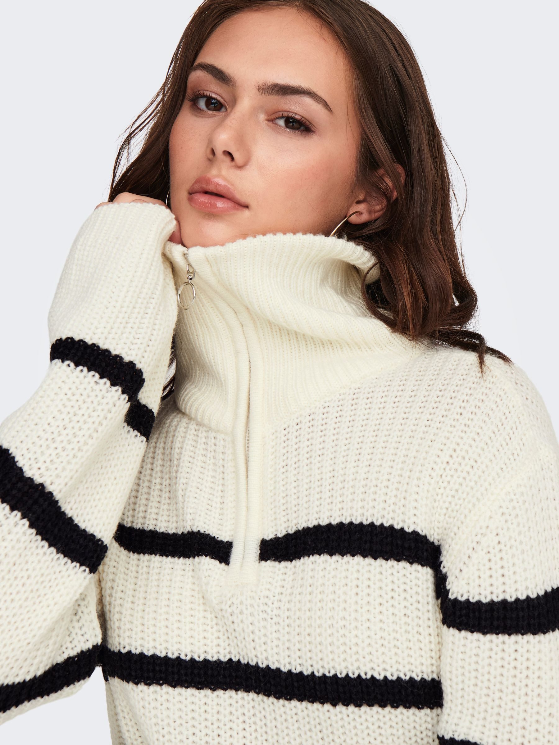 JACQUELINE de YONG Strickpullover Gestreift Troyer Strickpullover Langarm Bequem JDYJUSTY L/S HN ZIP WIDE SLEEVE PULL KNT