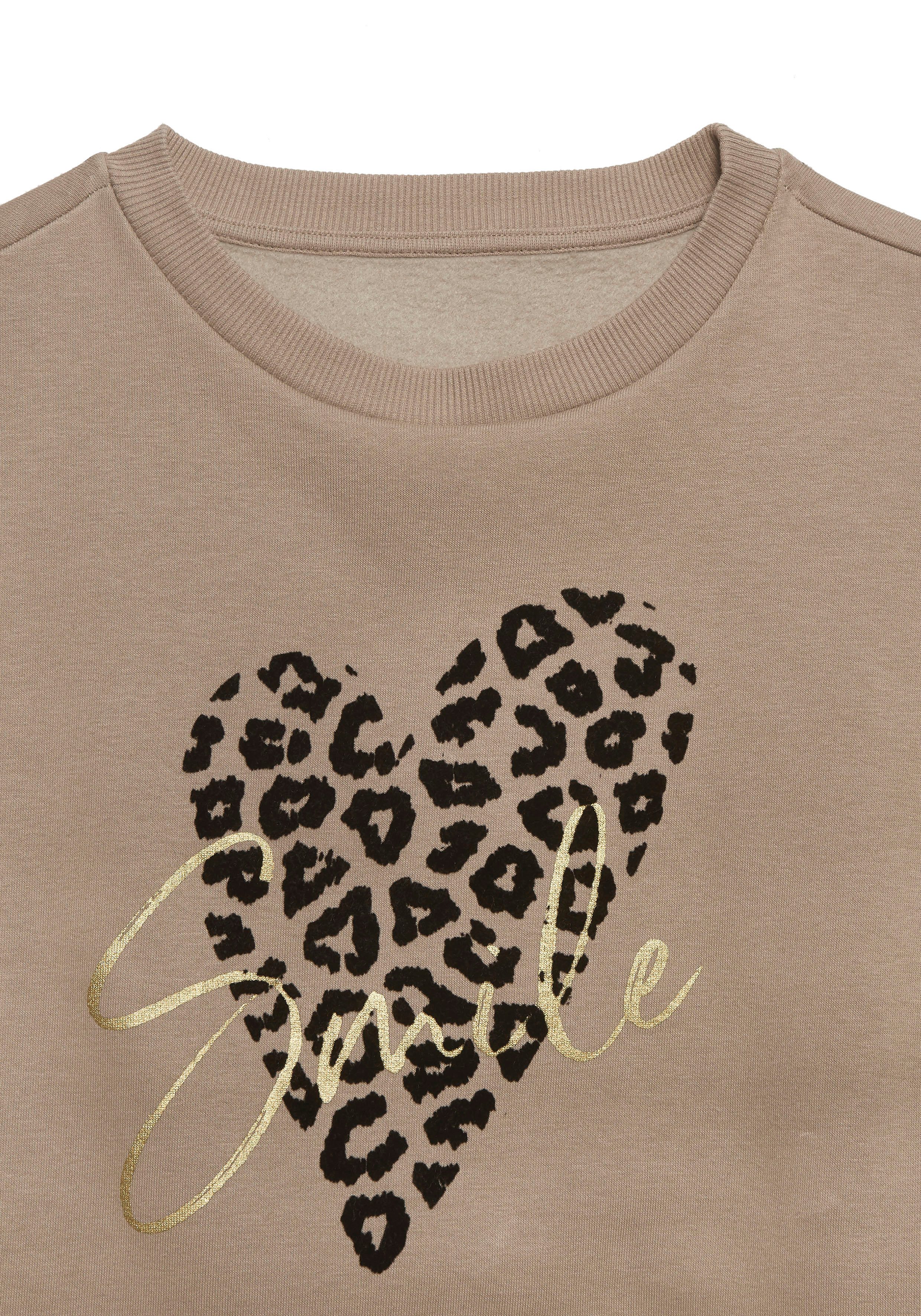 LASCANA Sweatshirt mit Herz-Leo-Druck, Loungewear