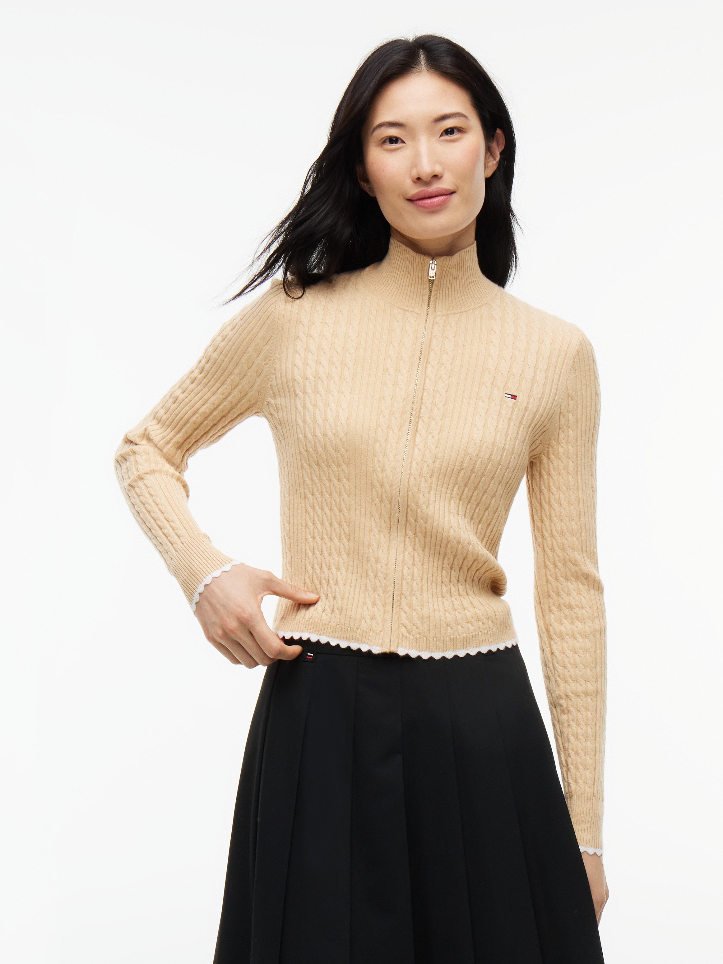 Tommy Jeans Strickjacke TJW MICRO CABLE ZIPTHRU SWTR EXT mit Zopfmuster und Stehkragen
