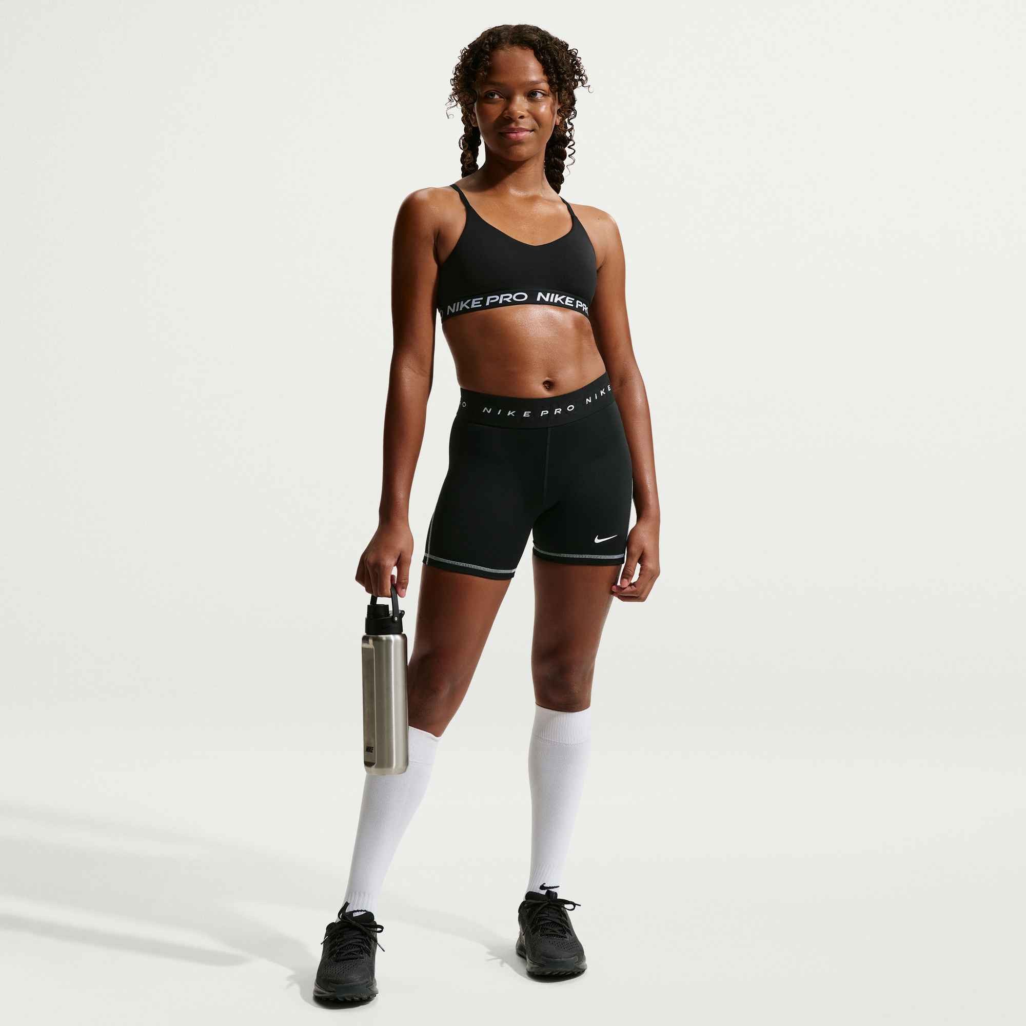 Nike Funktionsshirt G NP INDY BRA schnell trocknendes Material, atmungsaktive Verarbeitung