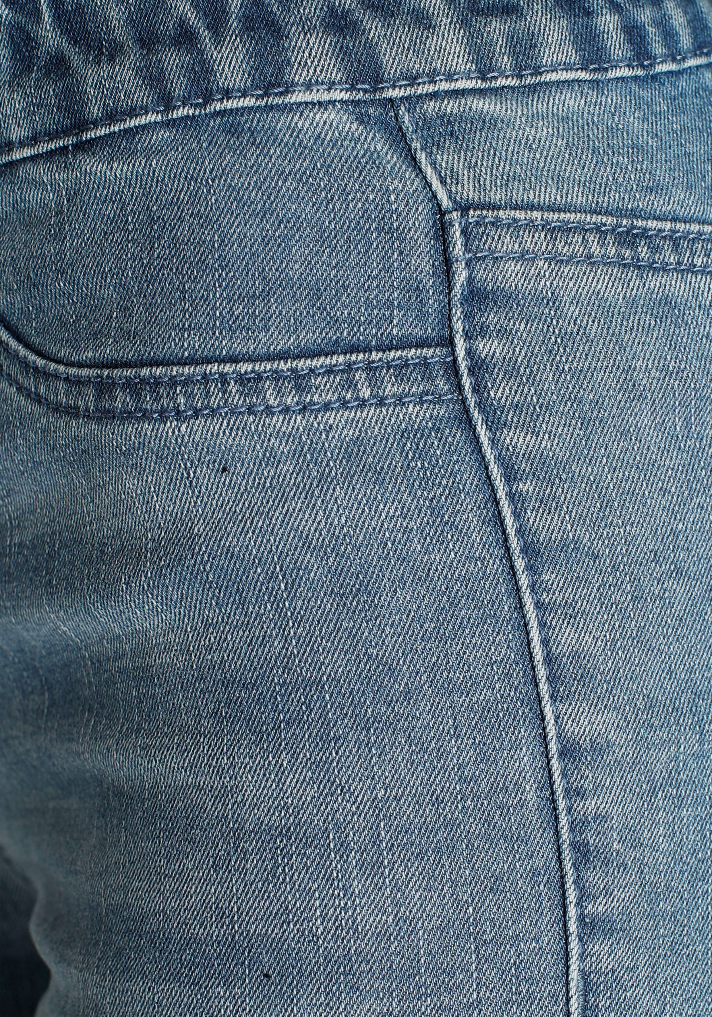 Arizona Jeansjeggings mit leichtem Thermo Effekt extra-eng geschnitten, hohe Leibhöhe, mit Coinpocket