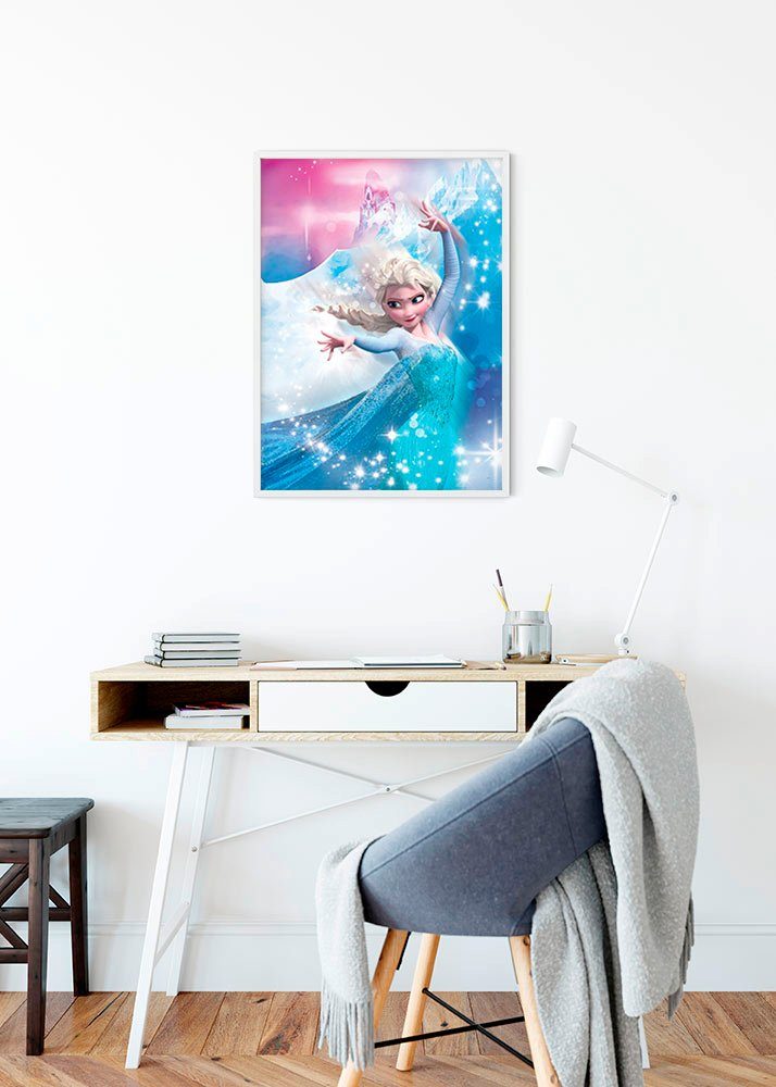 Komar Bild Frozen 2 Elsa Action, Disney (1 St), Wandbild zur Dekoration im Kinderzimmer - ohne Rahmen