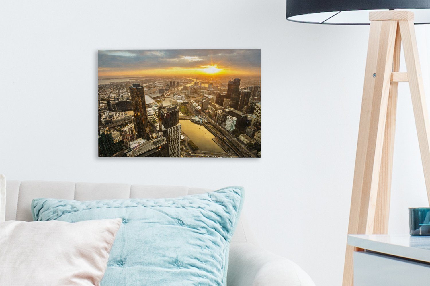 Wanddeko, (1 Sonne Wandbild Strahlen OneMillionCanvasses® über Die Stadt die Leinwandbild wirft 30x20 untergehende St), Melbourne, Leinwandbilder, Aufhängefertig, goldene cm