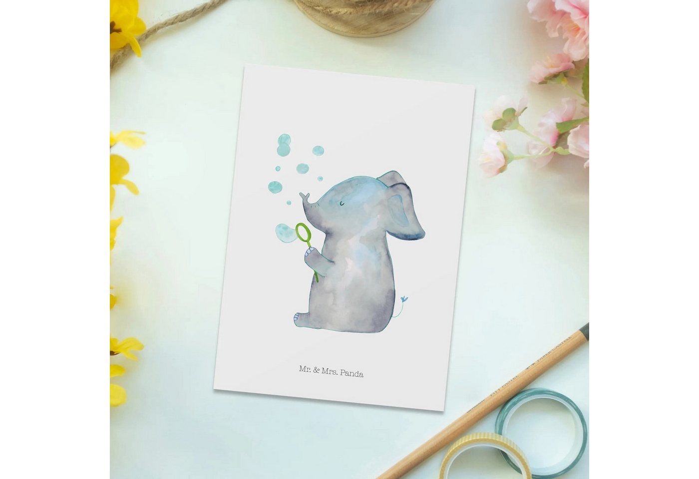 Thumbnail - Mr. & Mrs. Panda Postkarte Elefant Seifenblasen - Weiß - Geschenk, Dankeskarte, Karte, Postkarte, Charmantes Design