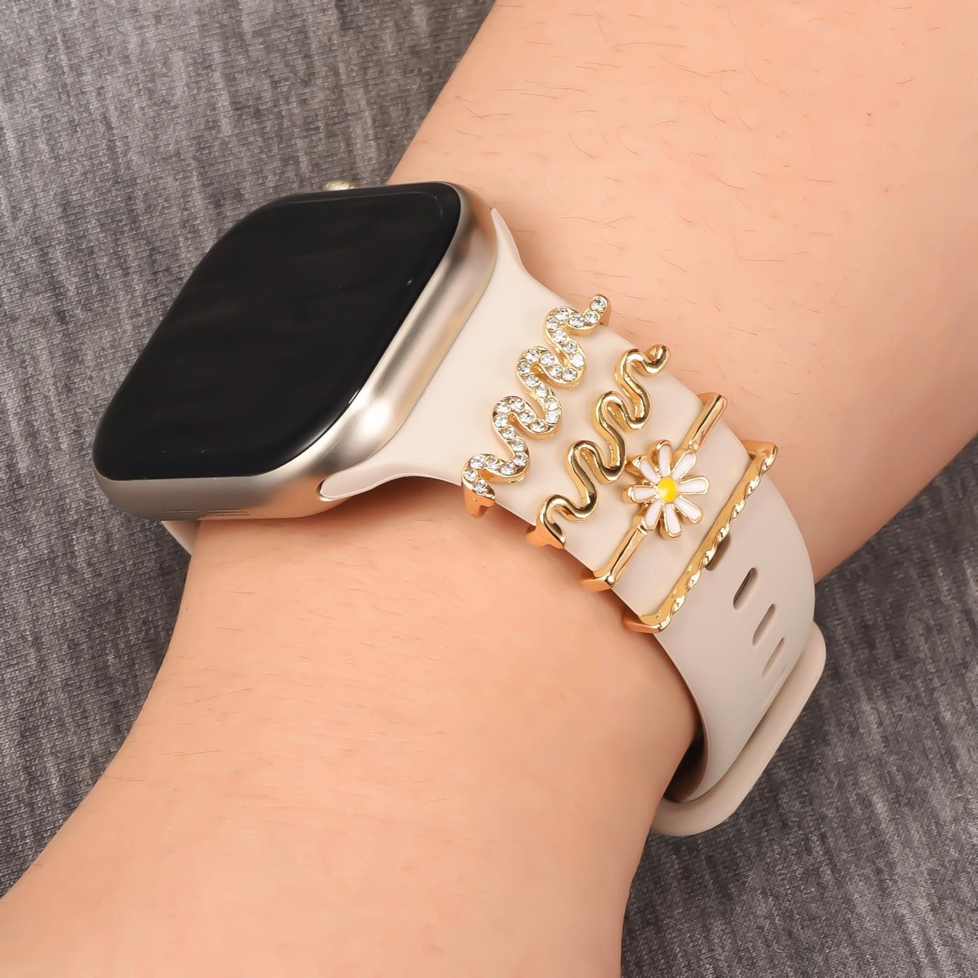 CoolGadget Smartwatch-Armband Schmuck Ringe Charms Uhren Deko Motiv Clips 21mm, Zubehör passend für alle Apple Watch und Samsung Galaxy Watch Modelle