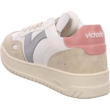 Victoria Sneaker