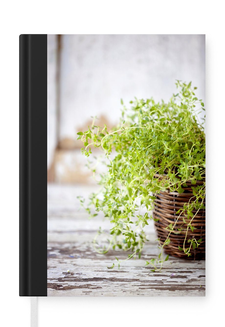 MuchoWow Notizbuch Weidenkorb mit hellgrünen Thymianpflanzen auf einem rustikalen Tisch, Journal, Merkzettel, Tagebuch, Notizheft, A5, 98 Seiten, Haushaltsbuch