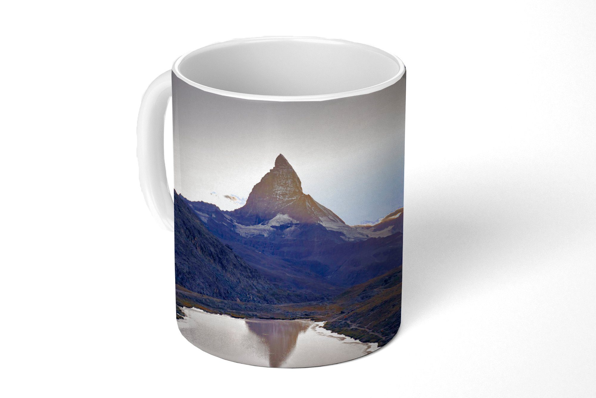 MuchoWow Tasse Das Matterhorn und der Riffelsee bei Sonnenaufgang in der Schweiz, Keramik, Kaffeetassen, Teetasse, Becher, Teetasse, Geschenk | Tassen