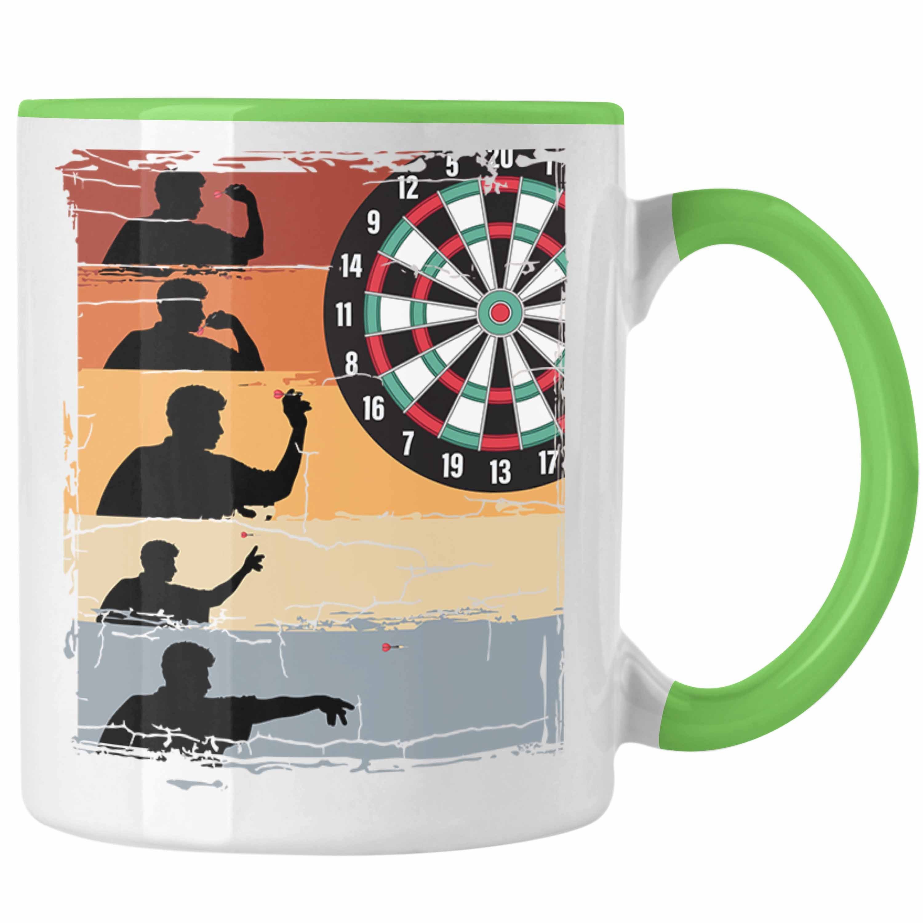 Trendation Tasse Trendation - Dart-Spieler Tasse Dartpfeil Spruch Männer Dart-Spieler Geschenkidee Grafik Grün