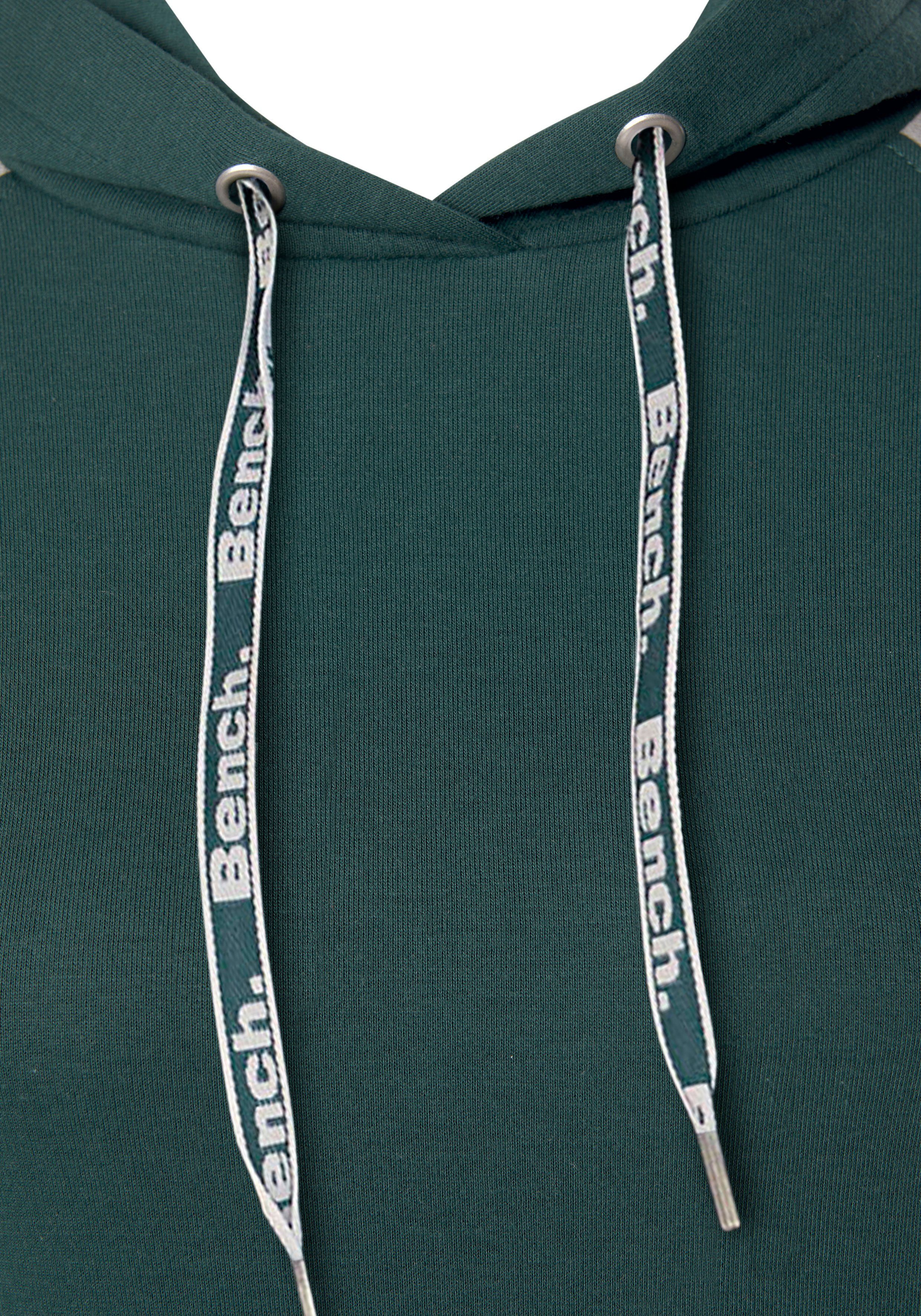 Bench. Loungewear Sweatkleid abgesetzten Kapuze dunkelgrün-grau farblich und mit Ärmeln