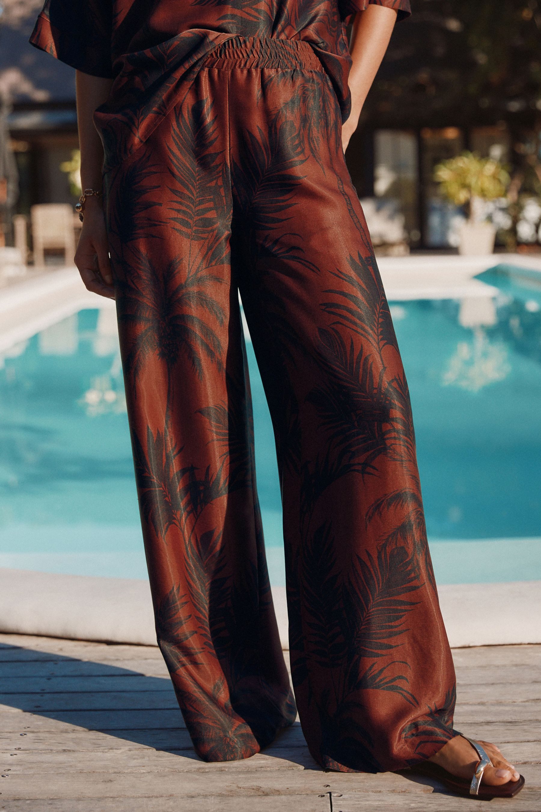 Next Dehnbund-Hose Satinhose mit weitem Beinschnitt günstig online kaufen
