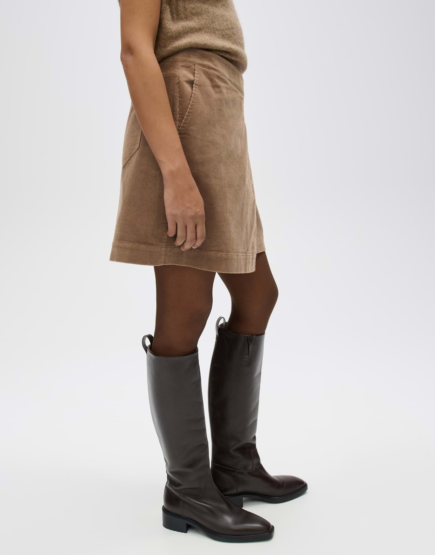 OPUS Minirock Realba aus weichem Cord Leicht ausgestellter Schnitt mit asymmetrischem Bund – Bild 5 von 5