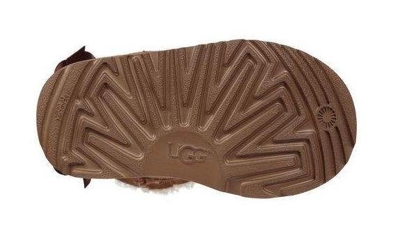 UGG Bailey Bow II Winterboots Winterboots, Schlupfboots mit Zierschleifen aus Satin