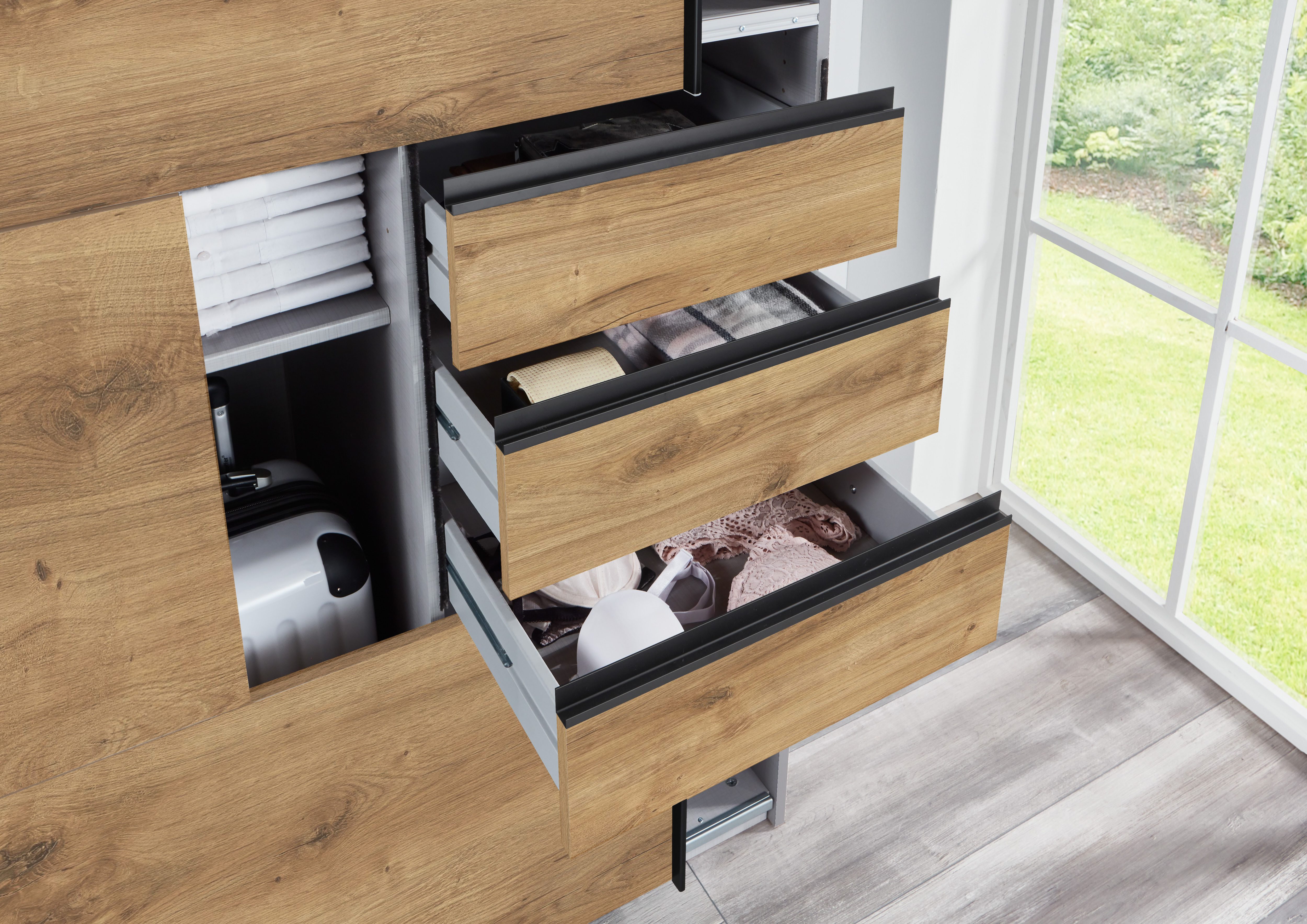 Wimex Schwebetürenschrank Saigon mit Spiegeltür, 3 Türen, 270cm breit – Bild 5 von 5