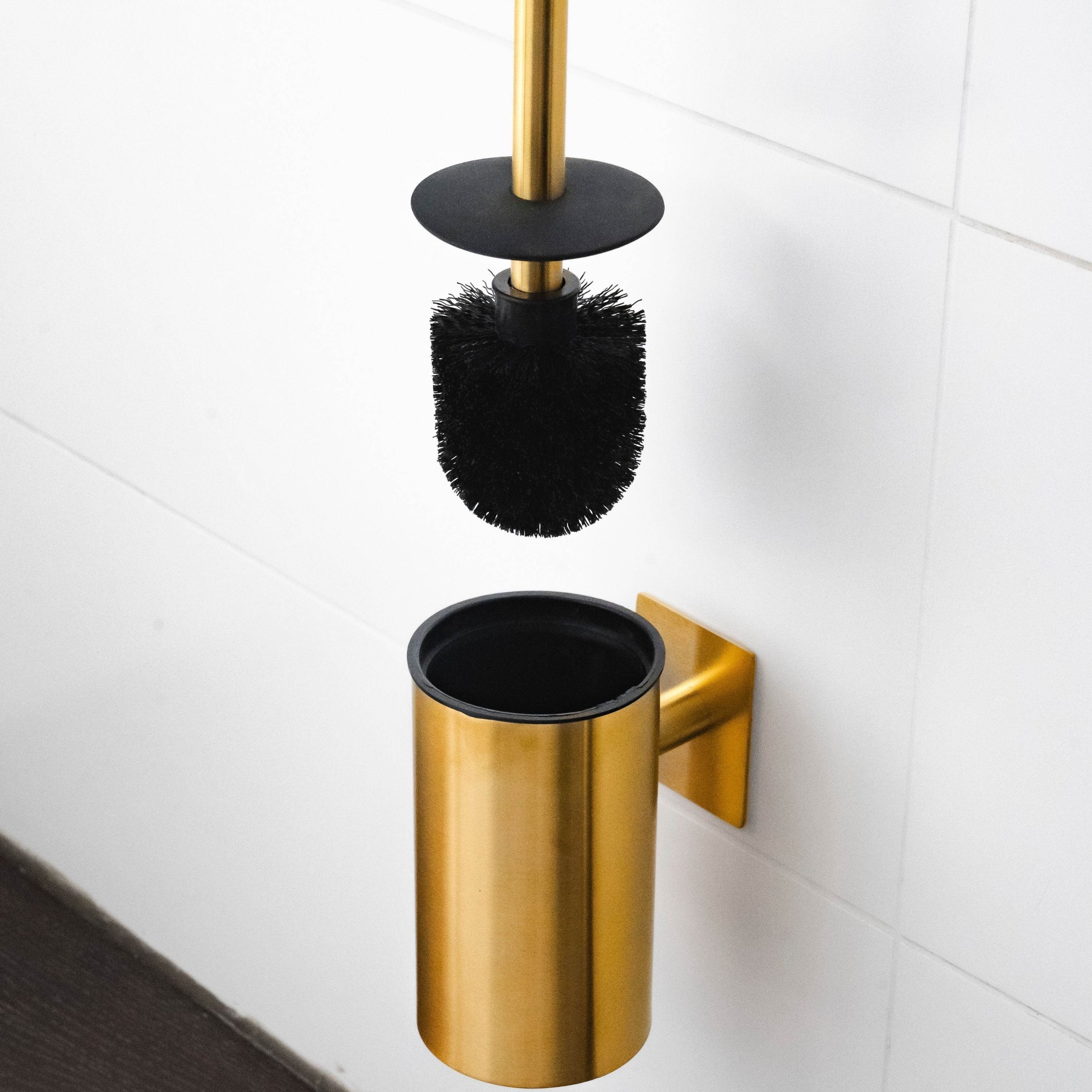 ELMOWO WC-Reinigungsbürste WC-Reinigungsbürste ohne Bohren aus Edelstahl, Badezimmer, Gäste-WC, Für alle glatten Oberflächen im Bad, (Komplett-Set, inkl. Ersatzbürsten-Kopf)