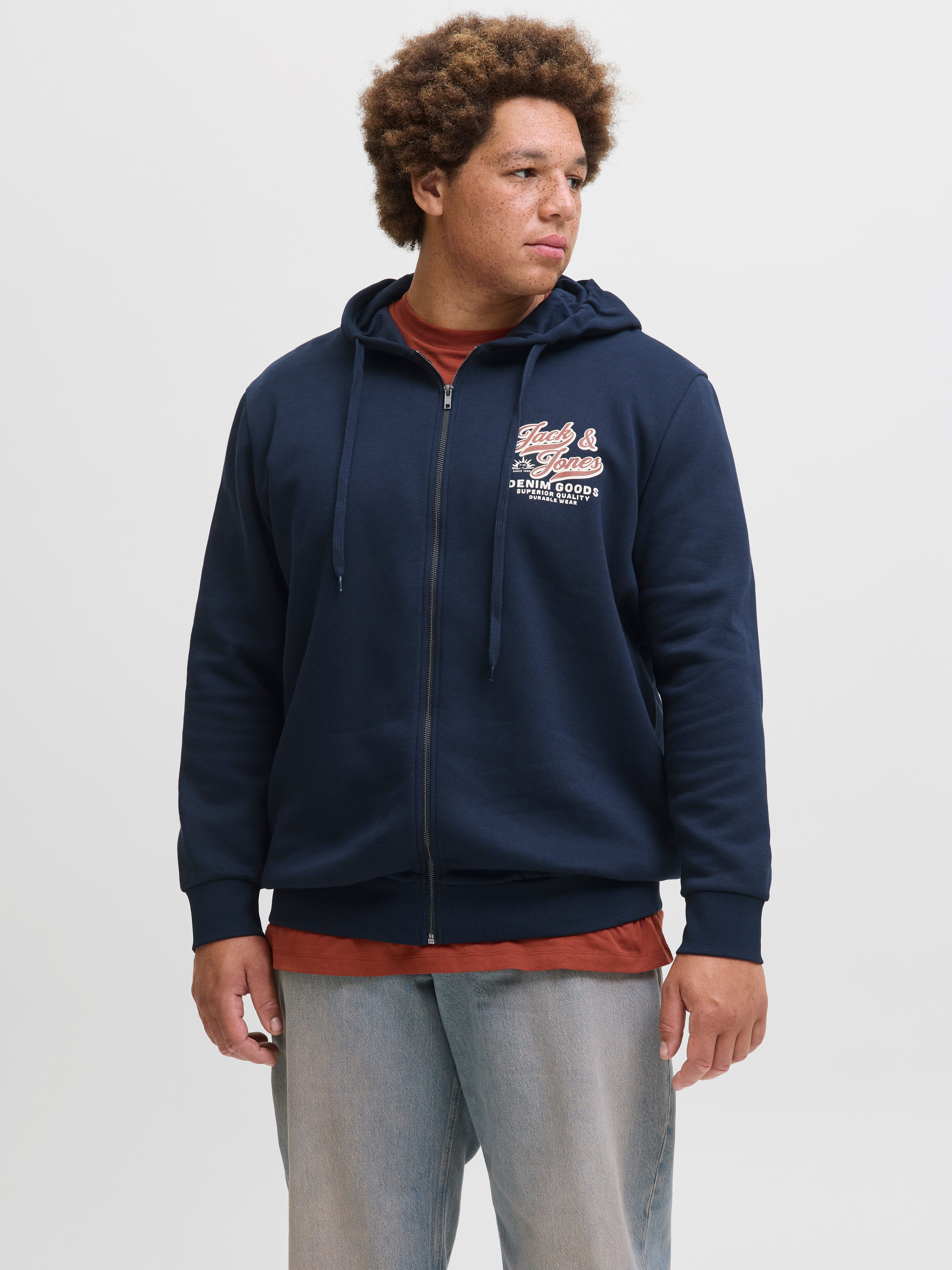 Jack & Jones PlusSize Kapuzensweatshirt JJELOGO SWEAT ZIP HOOD 2 COL AW25 P günstig online kaufen