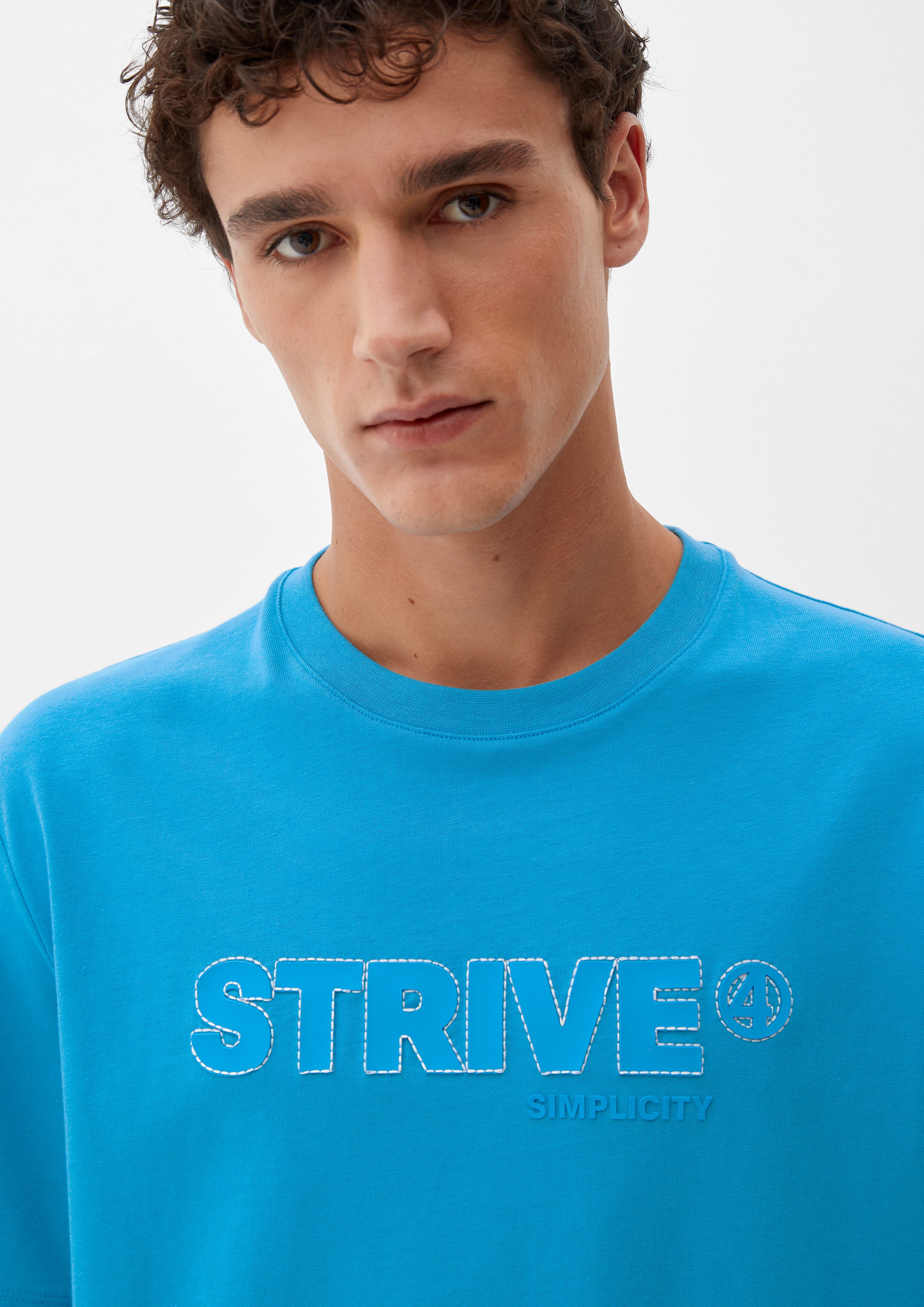 s.Oliver Kurzarmshirt T-Shirt mit türkisblau Schriftprint