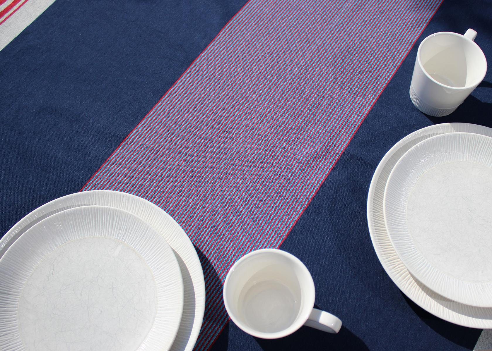 Indradanush Tischdecke gewebt, Tischdecke handgemacht Baumwolle, Tischdecke), Stück, rot weiß Hand 1 reine von blau Baumwolle (1 gewebt gestreift