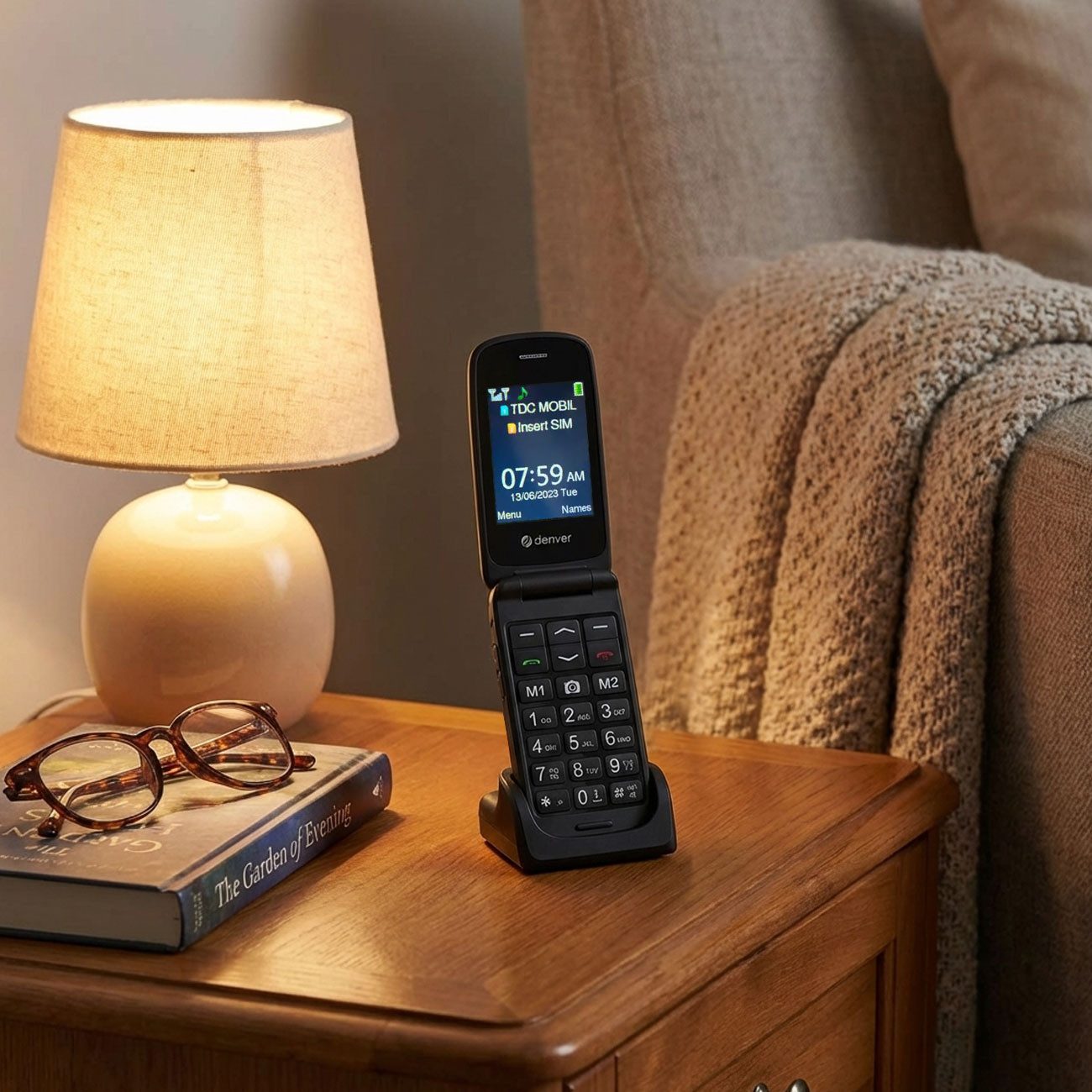 Denver 4G Senioren-Klapphandy: 2,4" Farbdisplay, leichte Bedienung Klapphandy (SOS-Taste – Ein sicheres Notfalltelefon)