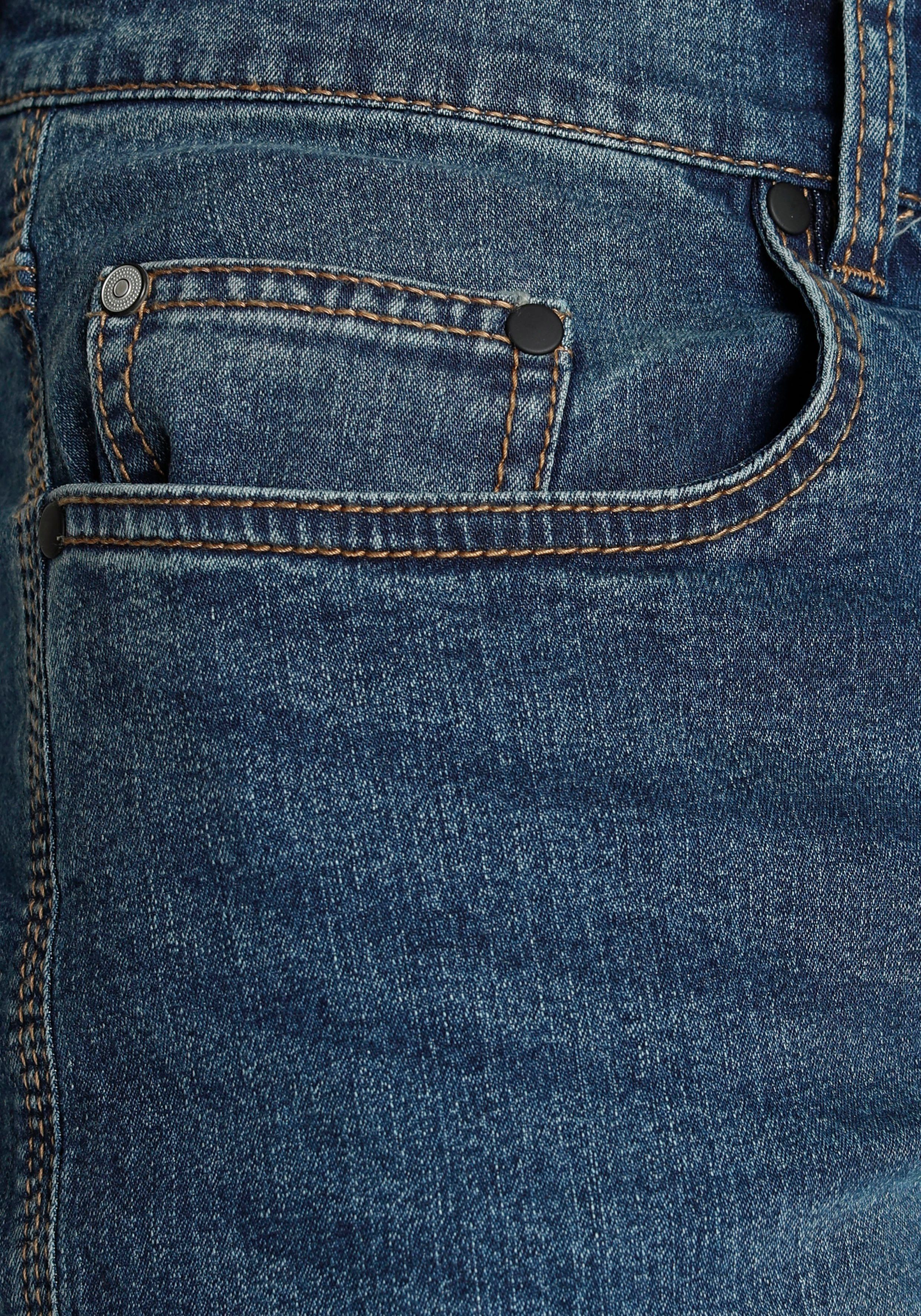 Straight-Jeans blue AJC leichter Waschung mit