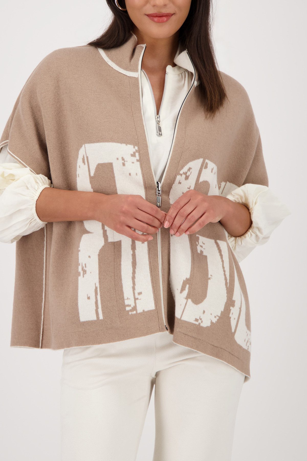 Monari Strickcape Jacke Strickcape Schrift Oversize fit mit Rundhalsausschn günstig online kaufen