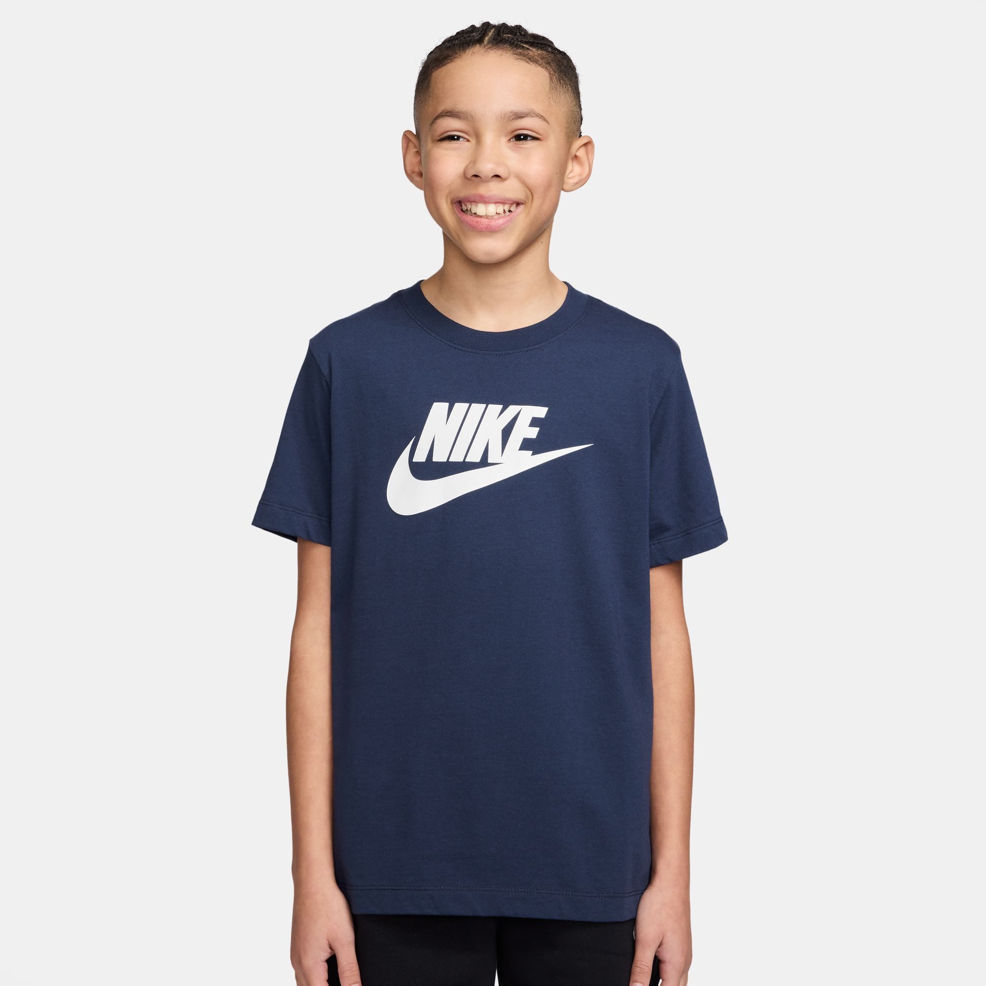 Nike Sportswear T-Shirt K NSW TEE FUTURA HBR für Jugendliche, sportlicher Stil, Kurzarm, Rundhalsausschnitt
