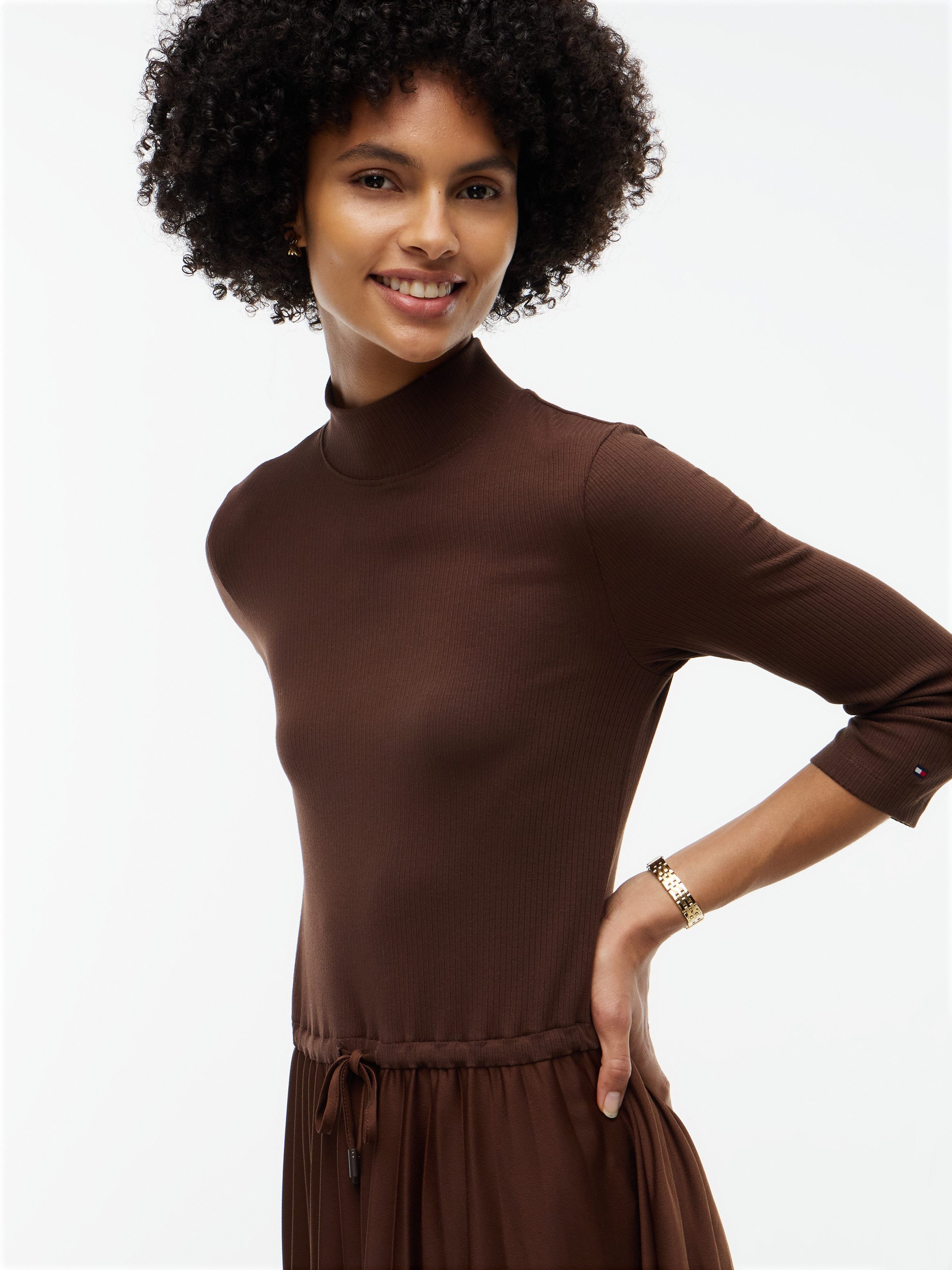 Tommy Hilfiger Midikleid SLIM 5X2 RIB MIX MIDI DRS Kunstfaser, slim fit, figurbetont, in gerippter Struktur