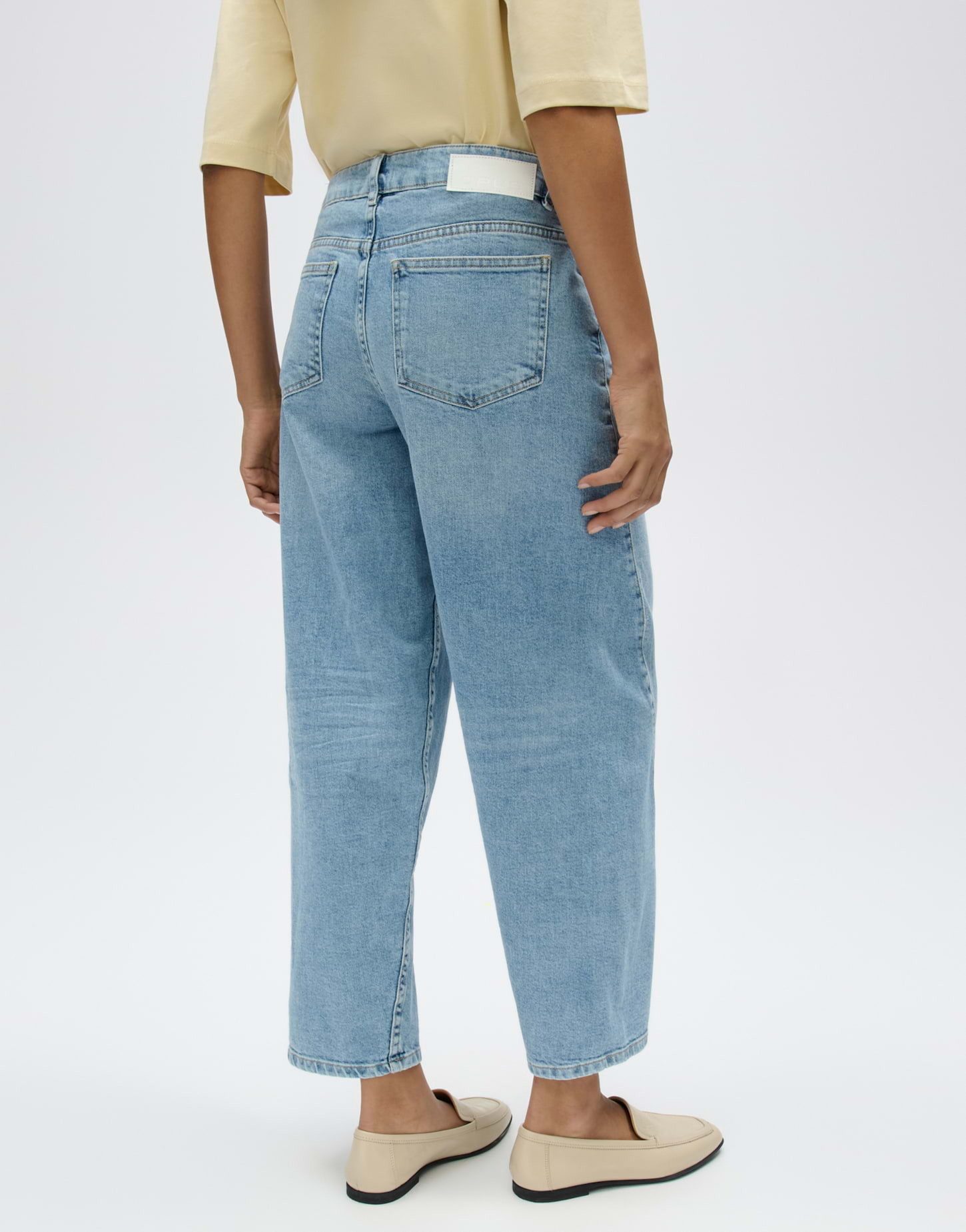 OPUS Relax-fit-Jeans Barrel Jeans aus BCI Cotton Mix Mid Rise Weicher Griff, 5-Pocket-Design, verdeckter Zip-Fly