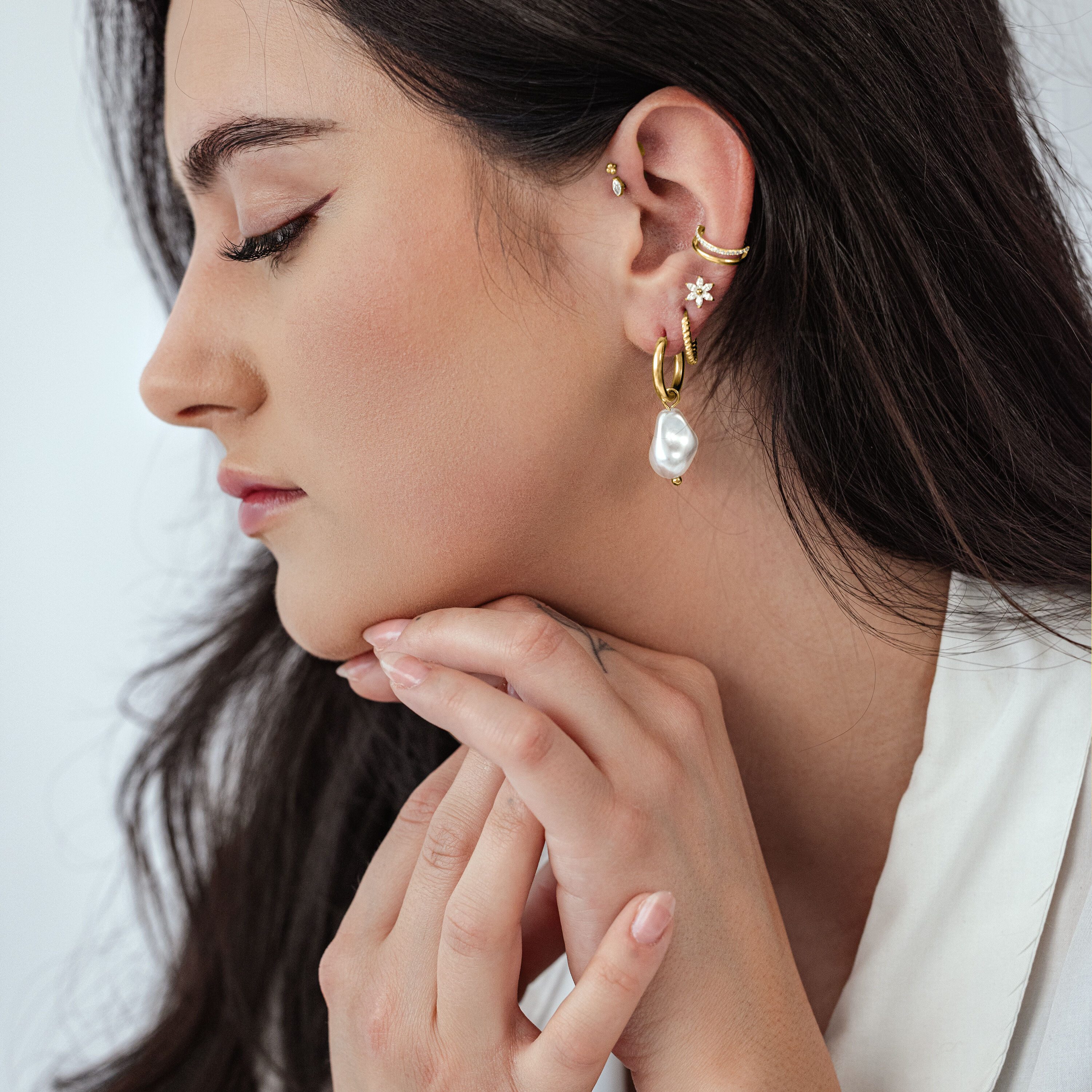 Wildcat Paar Ohrhänger Baroque Pearl Hoops, wasserfest, langlebig, hautvert günstig online kaufen