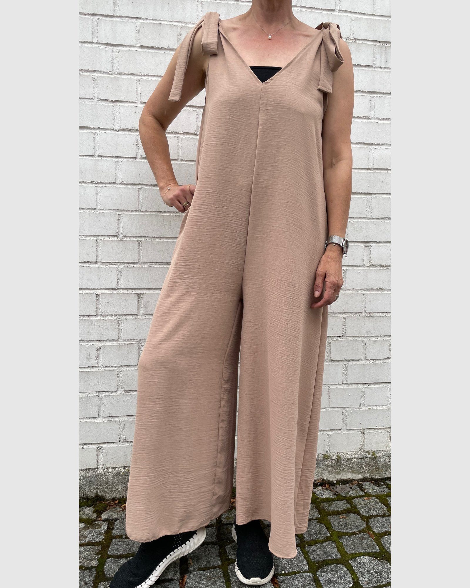 ITALY VIBES Jumpsuit DANA - modischer Jumpsuit für den Sommer - ONE SIZE passt hier Gr. S - XL