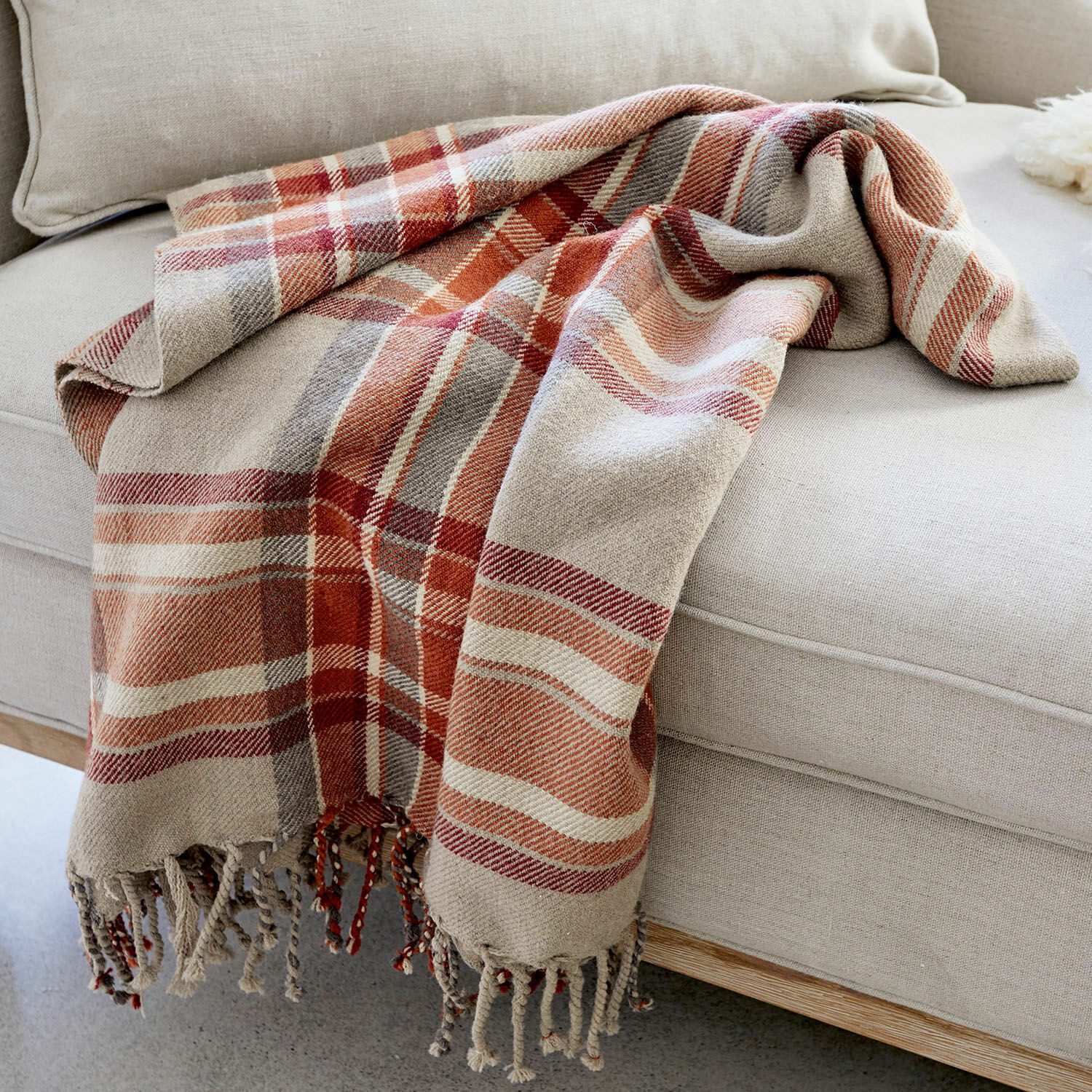 Mirabeau Tagesdecke Plaid Tartan rot/beige günstig online kaufen