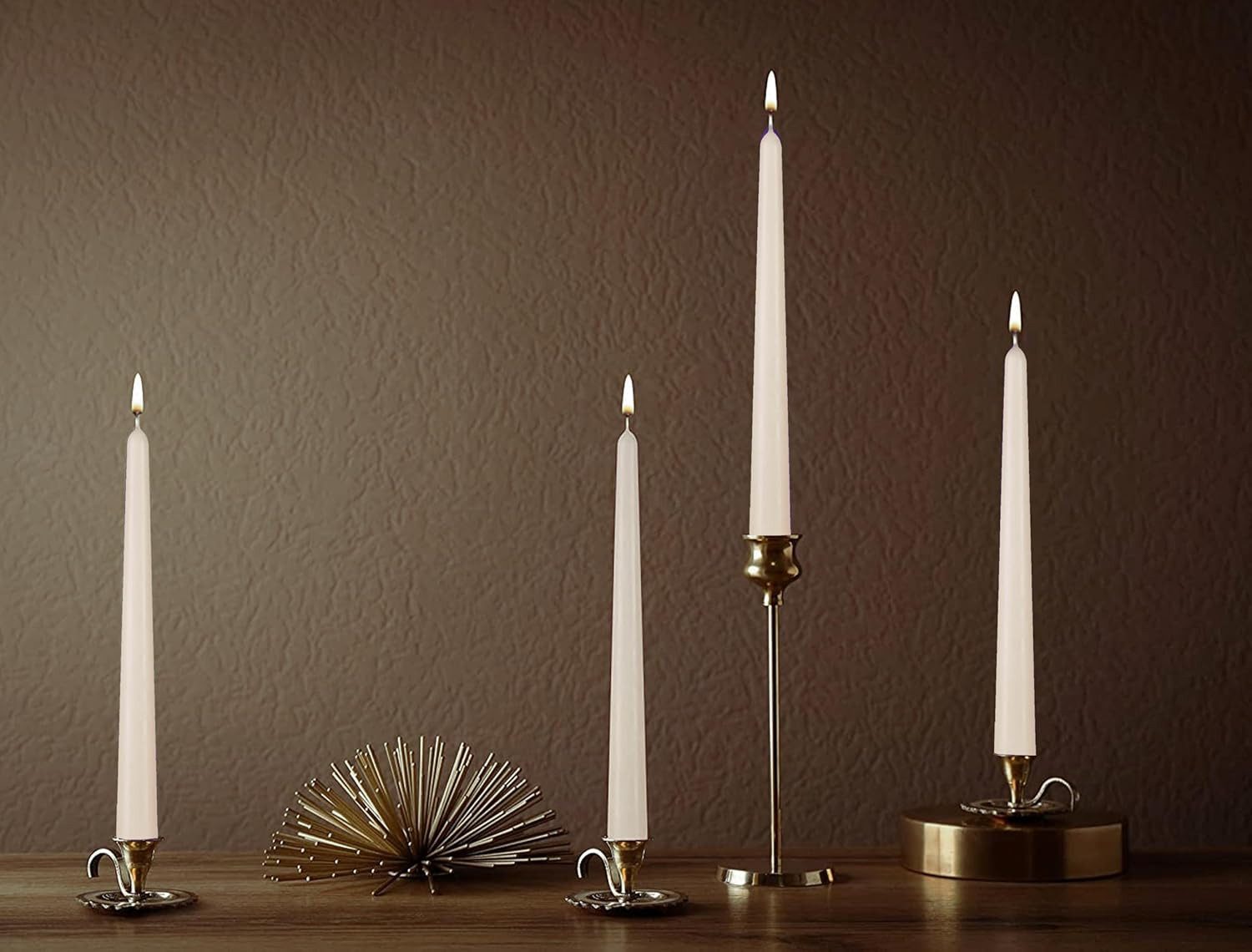 BRUBAKER Spitzkerze für Kerzenständer und Kerzenhalter - (Leuchterkerzen Set, 6-tlg), lange, tropffreie Deko Kerzen mit langer Brenndauer – Bild 4 von 5