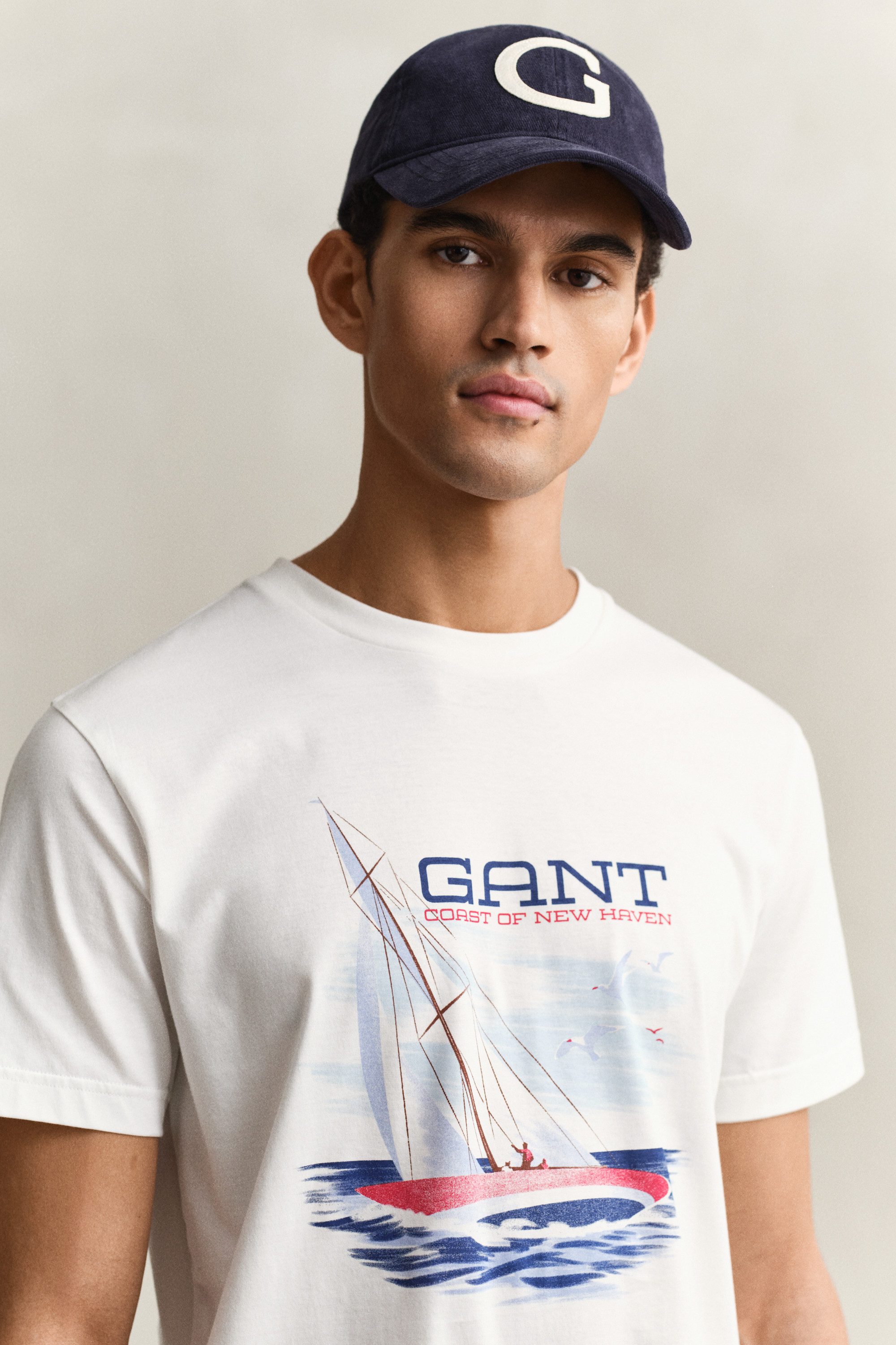 Gant T-Shirt GRAPHIC Regular fit mit Rundhalsausschnitt