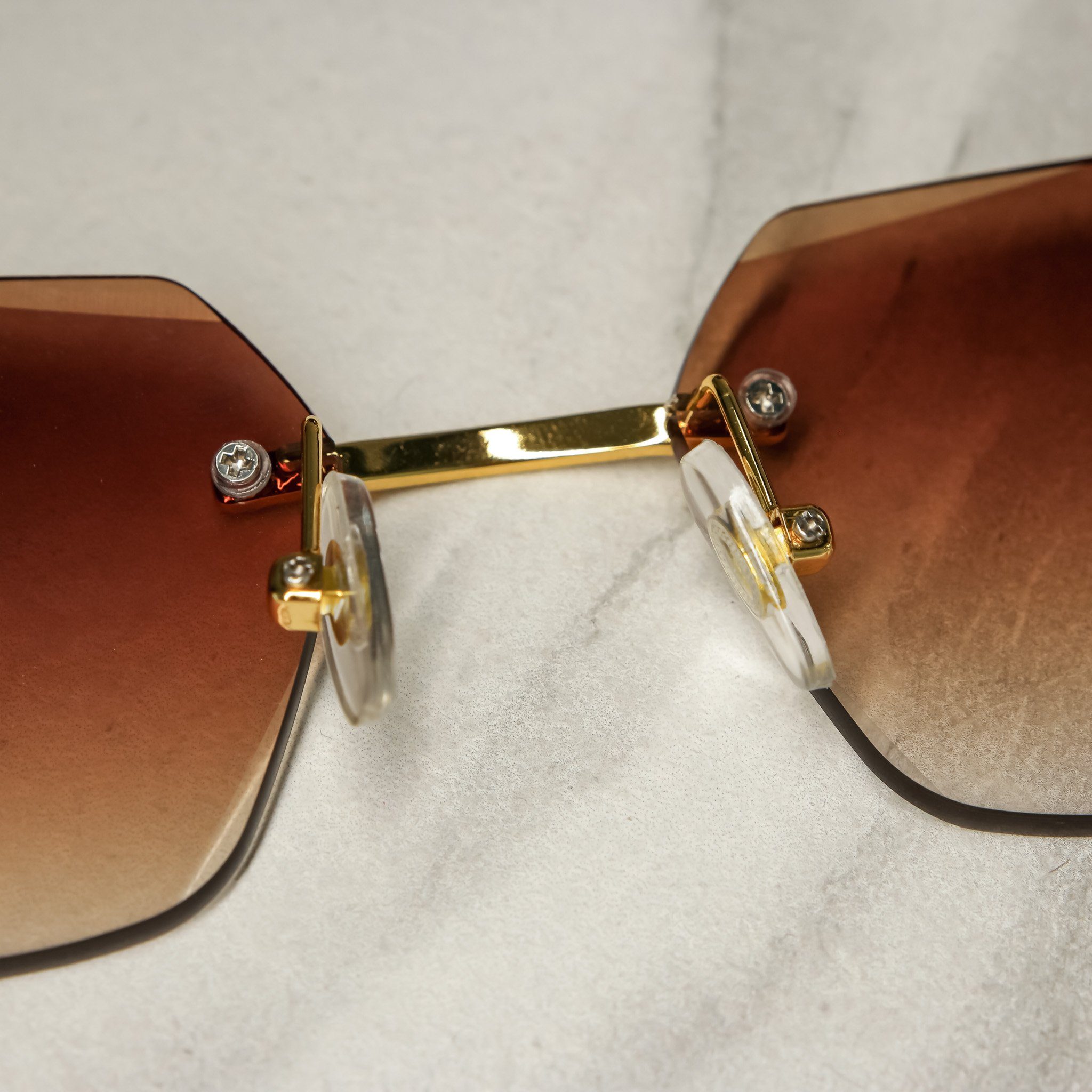 salazar.plus Sonnenbrille Randlos Rechteckig Unisex 2 Farben Rahmenlos Damen Herren Brille